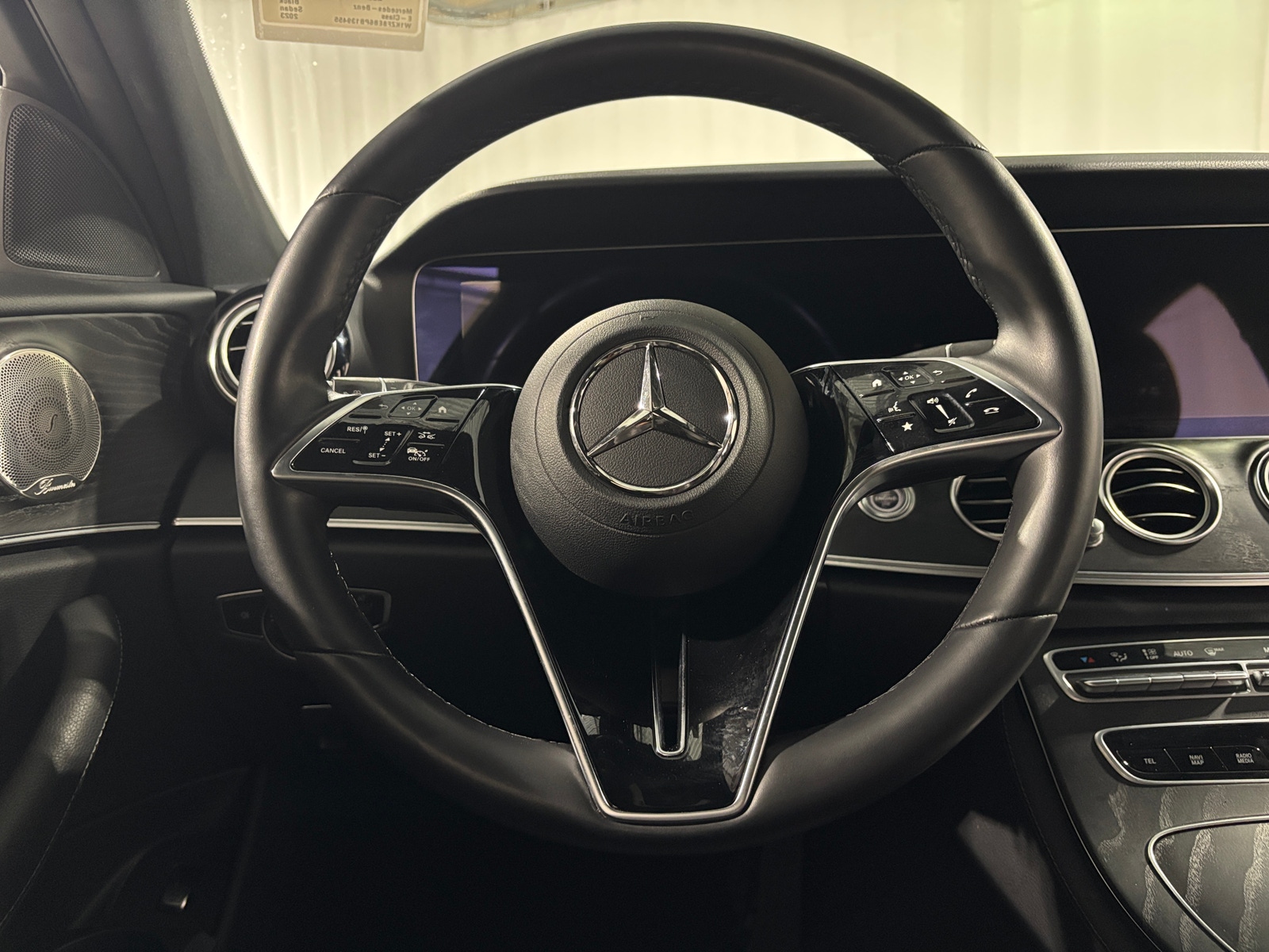 Thumbnail: 2023 Mercedes-Benz E-Class - 4