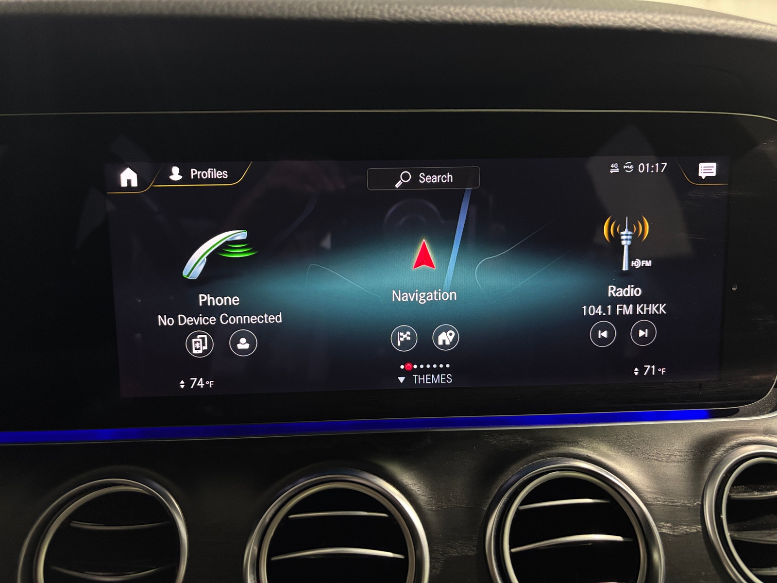Thumbnail: 2023 Mercedes-Benz E-Class - 3