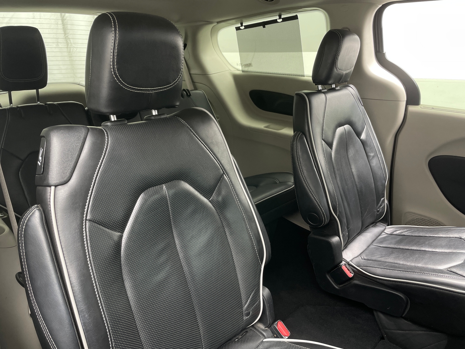Thumbnail: 2023 Chrysler Pacifica - 5