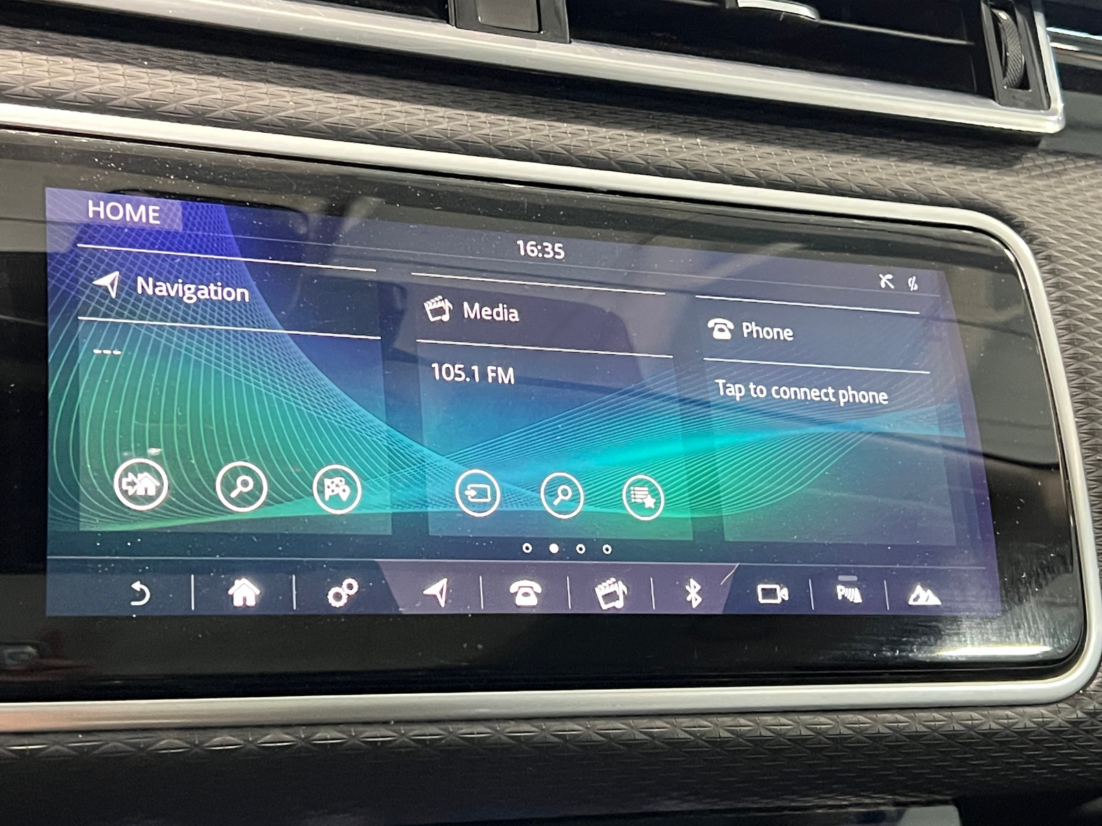Thumbnail: 2019 Land Rover Range Rover Velar - 3