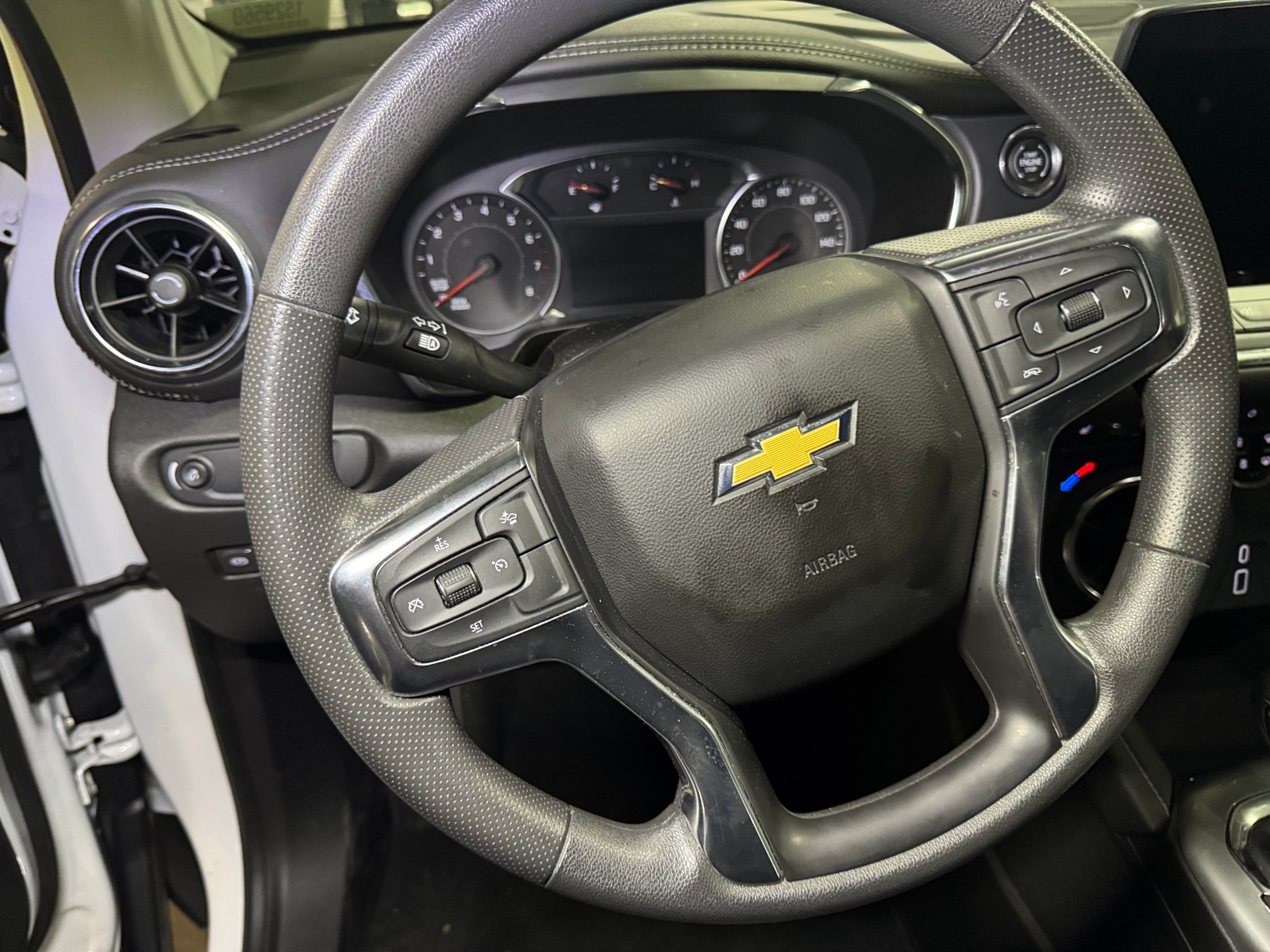 Thumbnail: 2025 Chevrolet Blazer - 5
