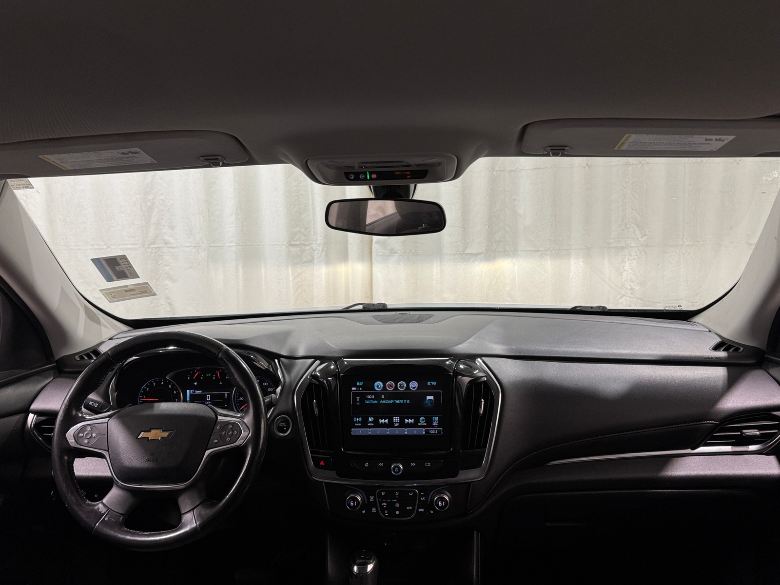 Thumbnail: 2018 Chevrolet Traverse - 3