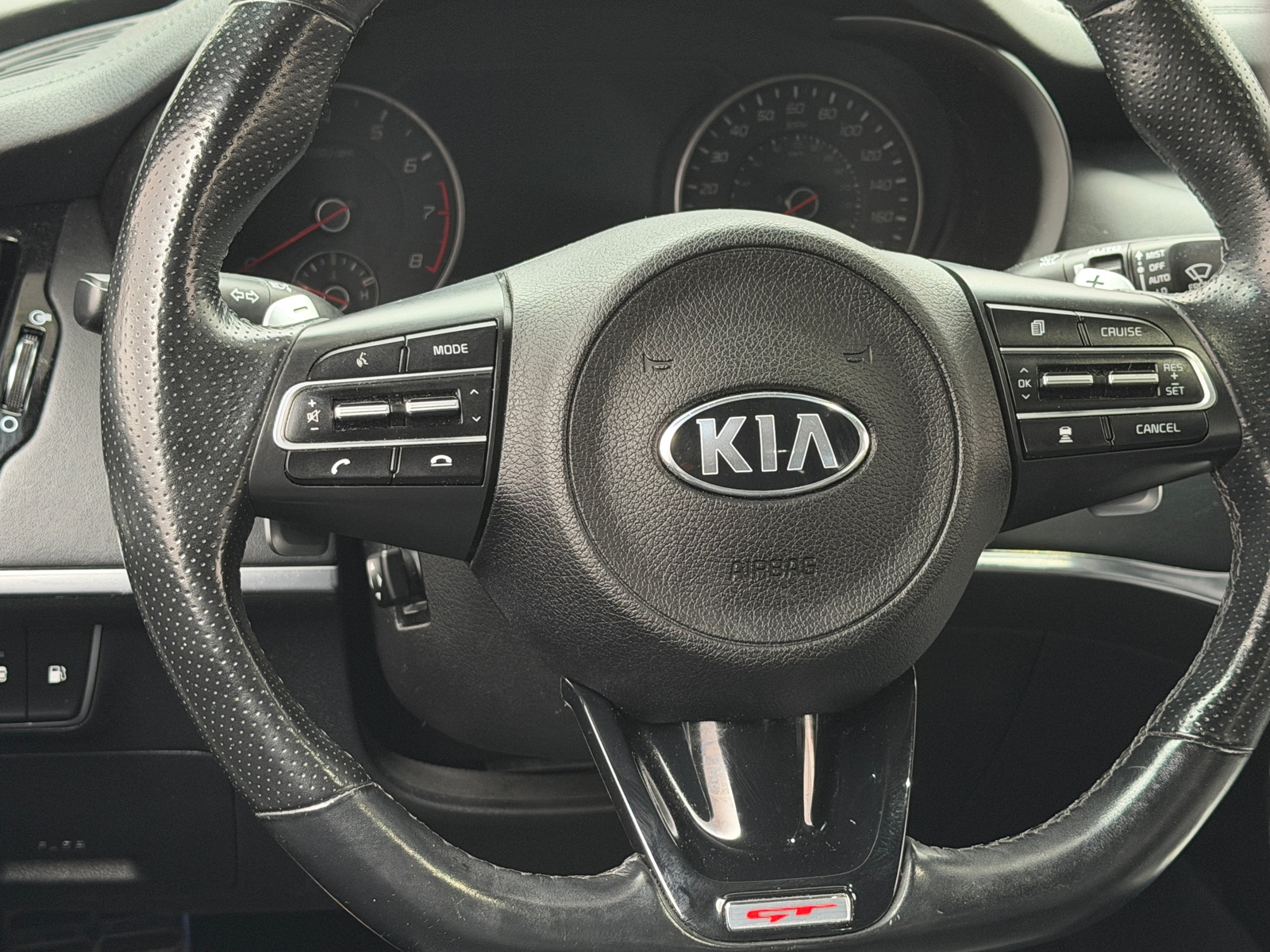 Thumbnail: 2019 Kia Stinger - 4
