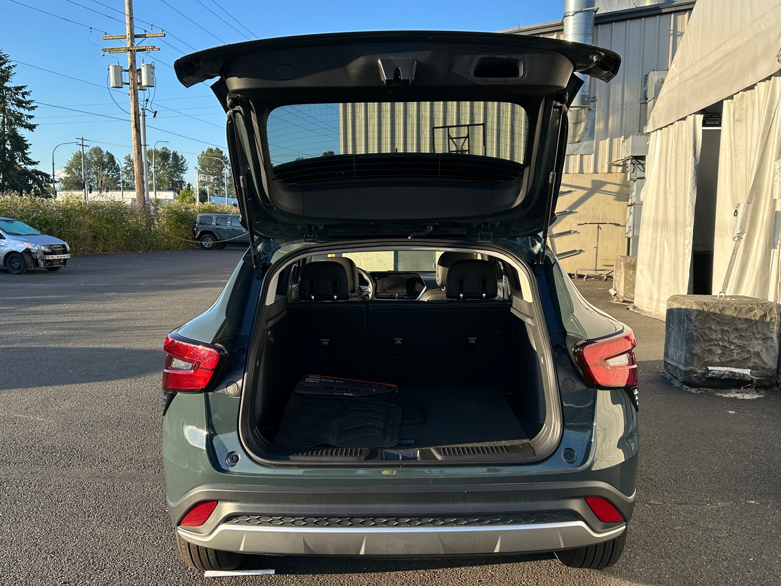 Thumbnail: 2025 Chevrolet Trax - 7