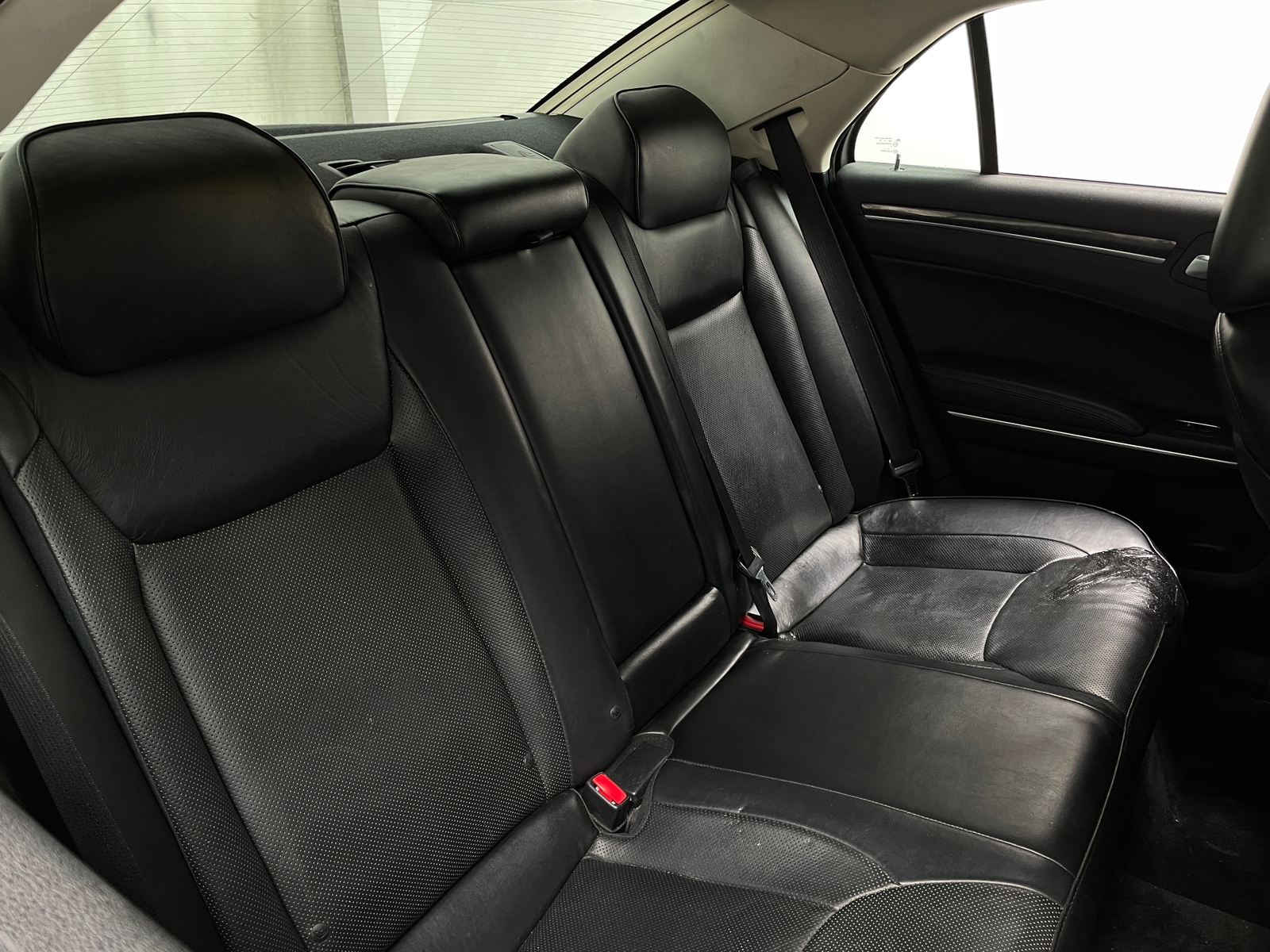 Thumbnail: 2016 Chrysler 300 - 5