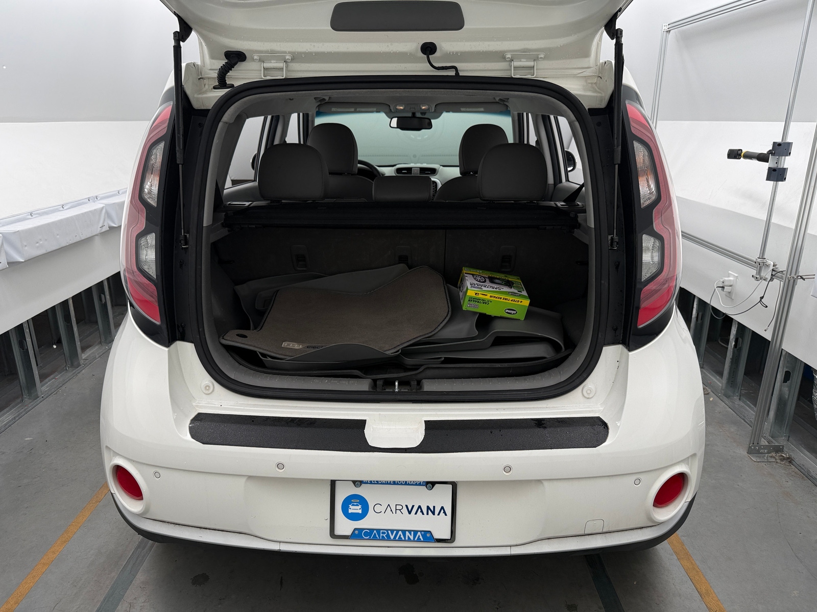 Thumbnail: 2017 Kia Soul EV - 6