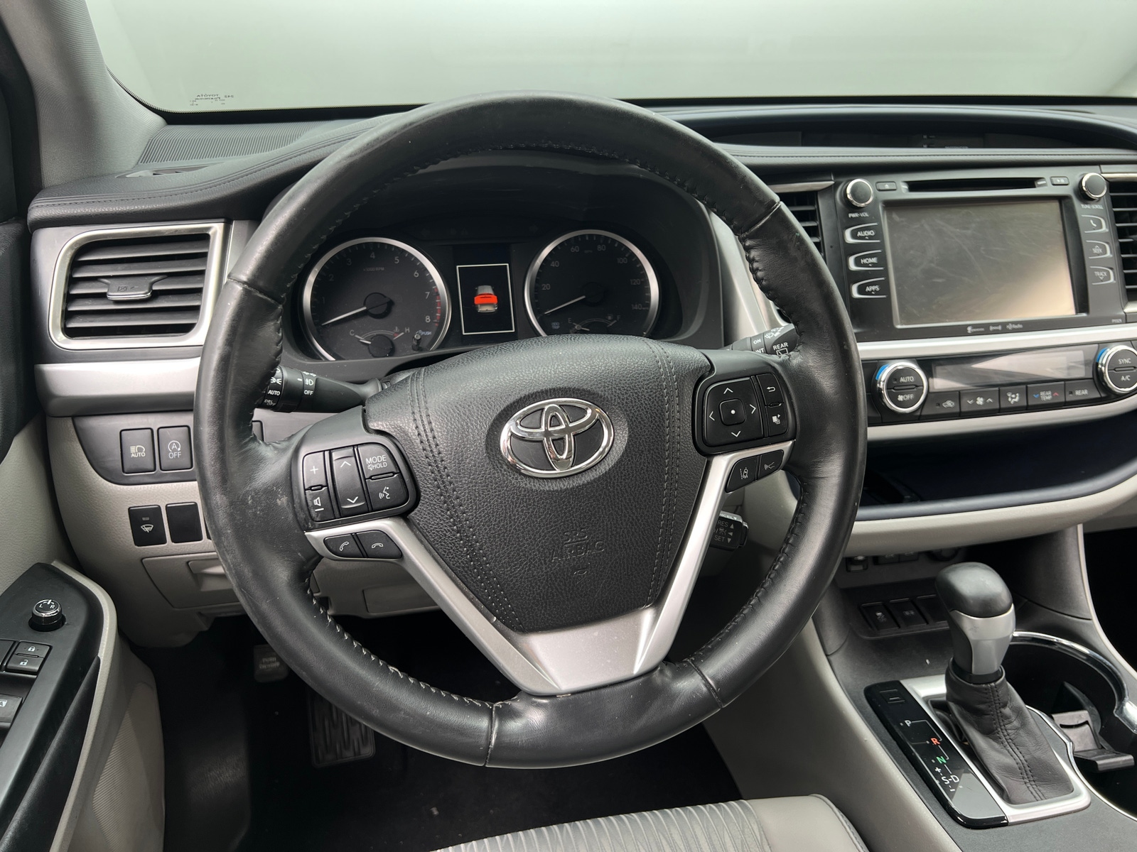 Thumbnail: 2017 Toyota Highlander - 5
