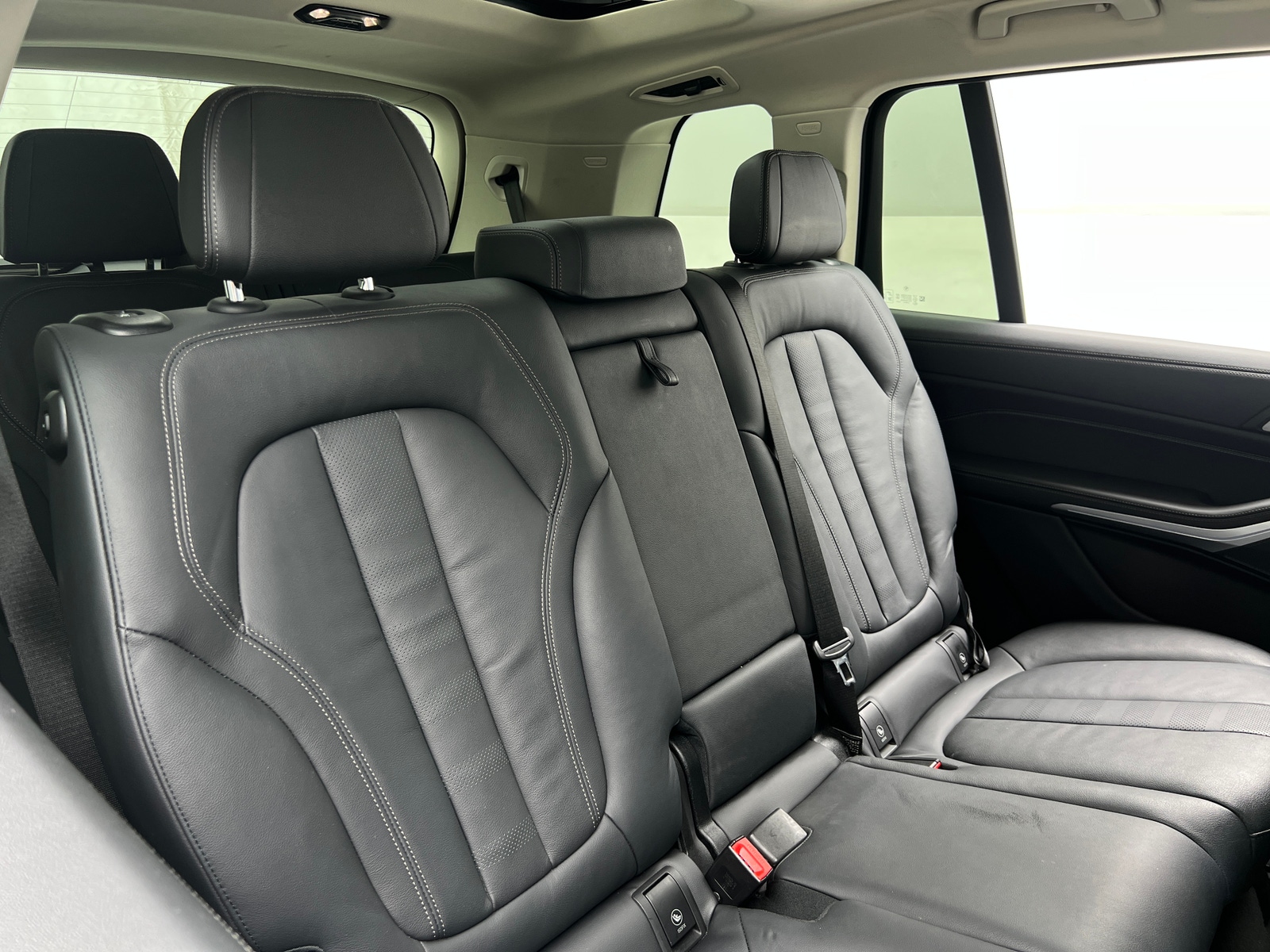 Thumbnail: 2022 BMW X7 - 5