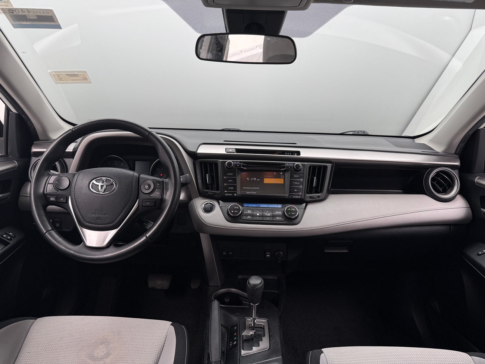 Thumbnail: 2018 Toyota RAV4 - 3