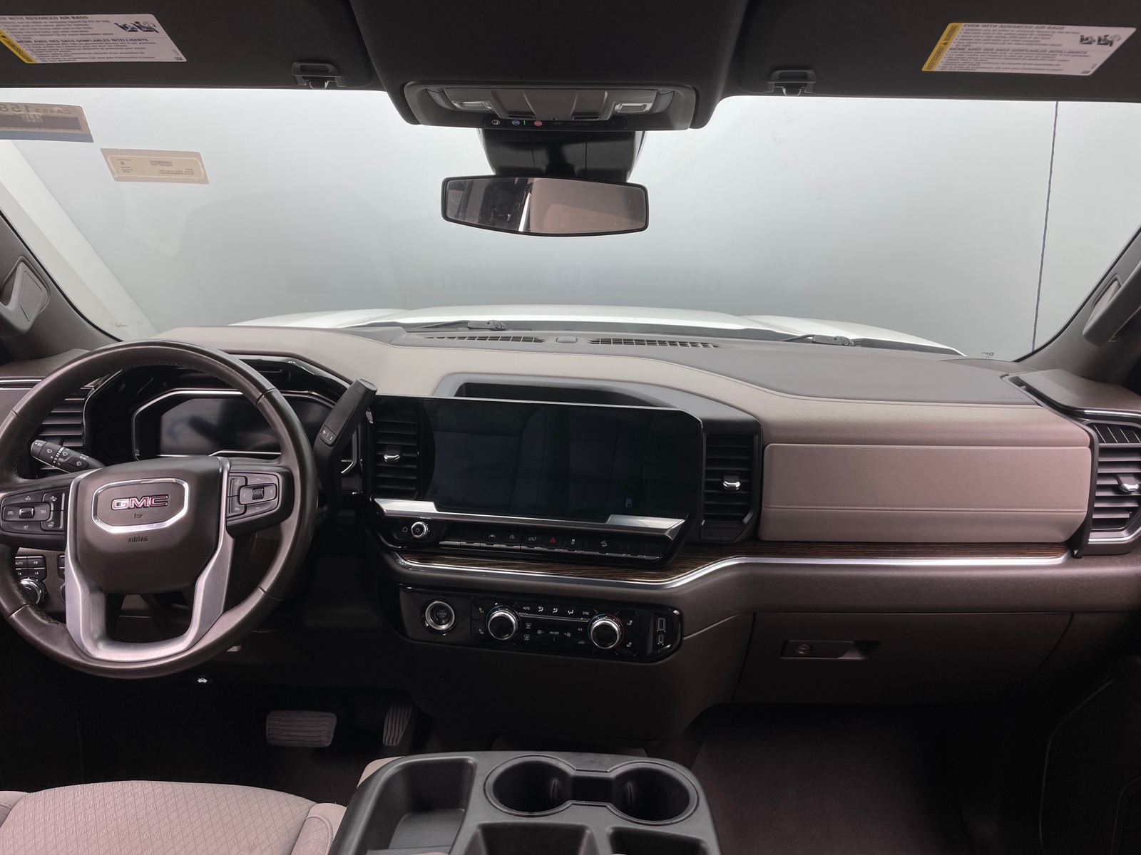 Thumbnail: 2023 GMC Sierra 1500 - 3