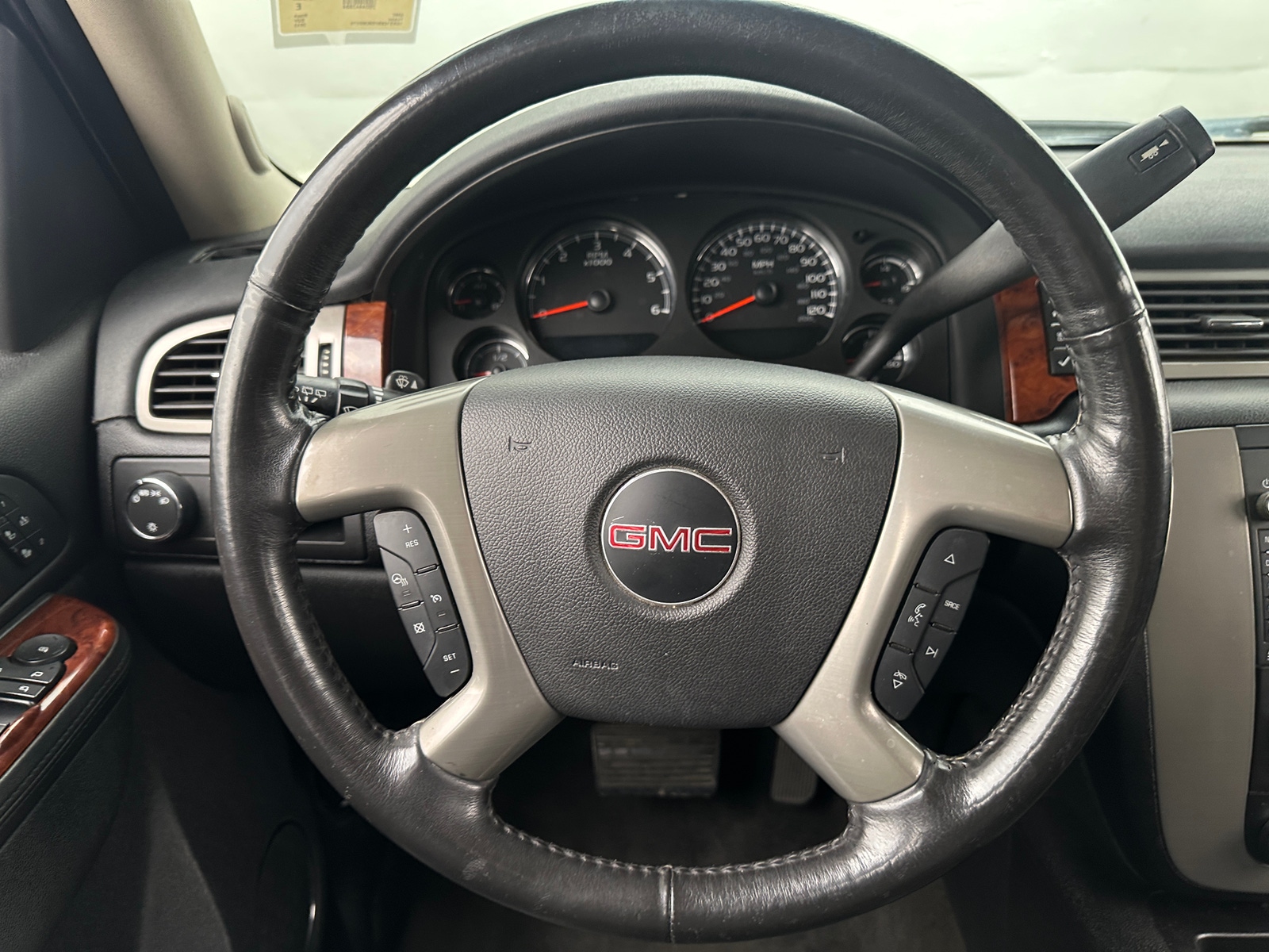 Thumbnail: 2013 GMC Yukon - 4