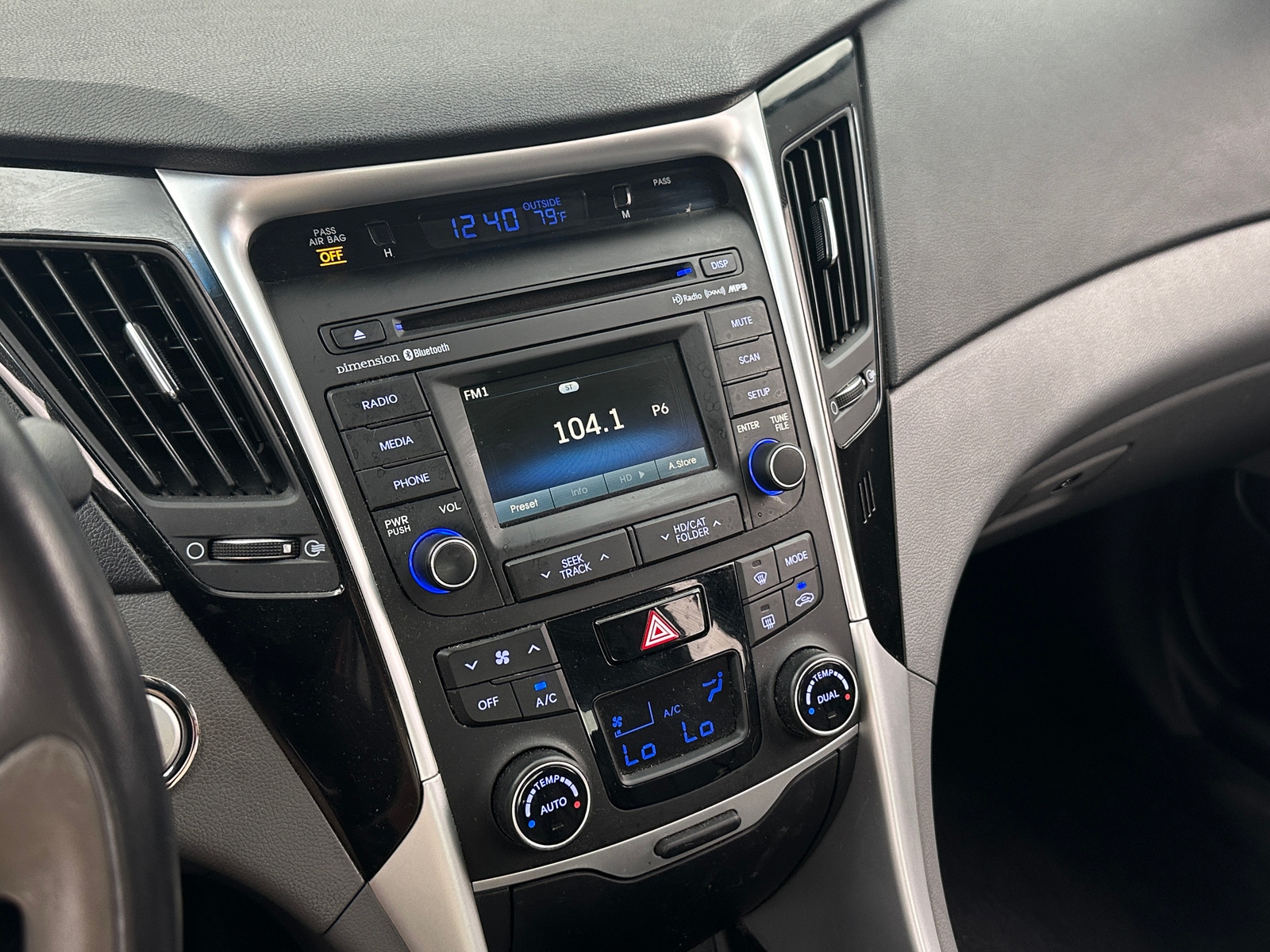 Thumbnail: 2014 Hyundai Sonata - 3
