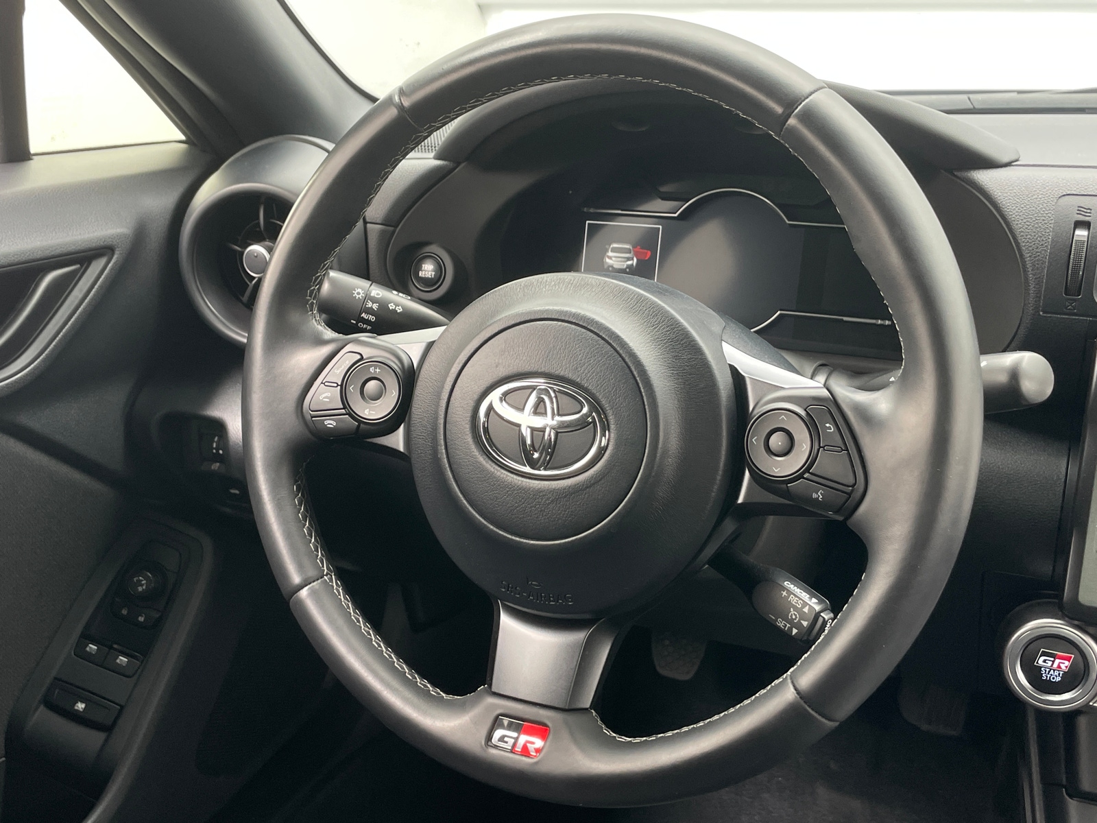 Thumbnail: 2023 Toyota GR86 - 4