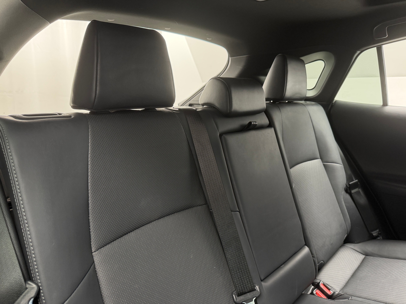 Thumbnail: 2022 Toyota Venza - 5