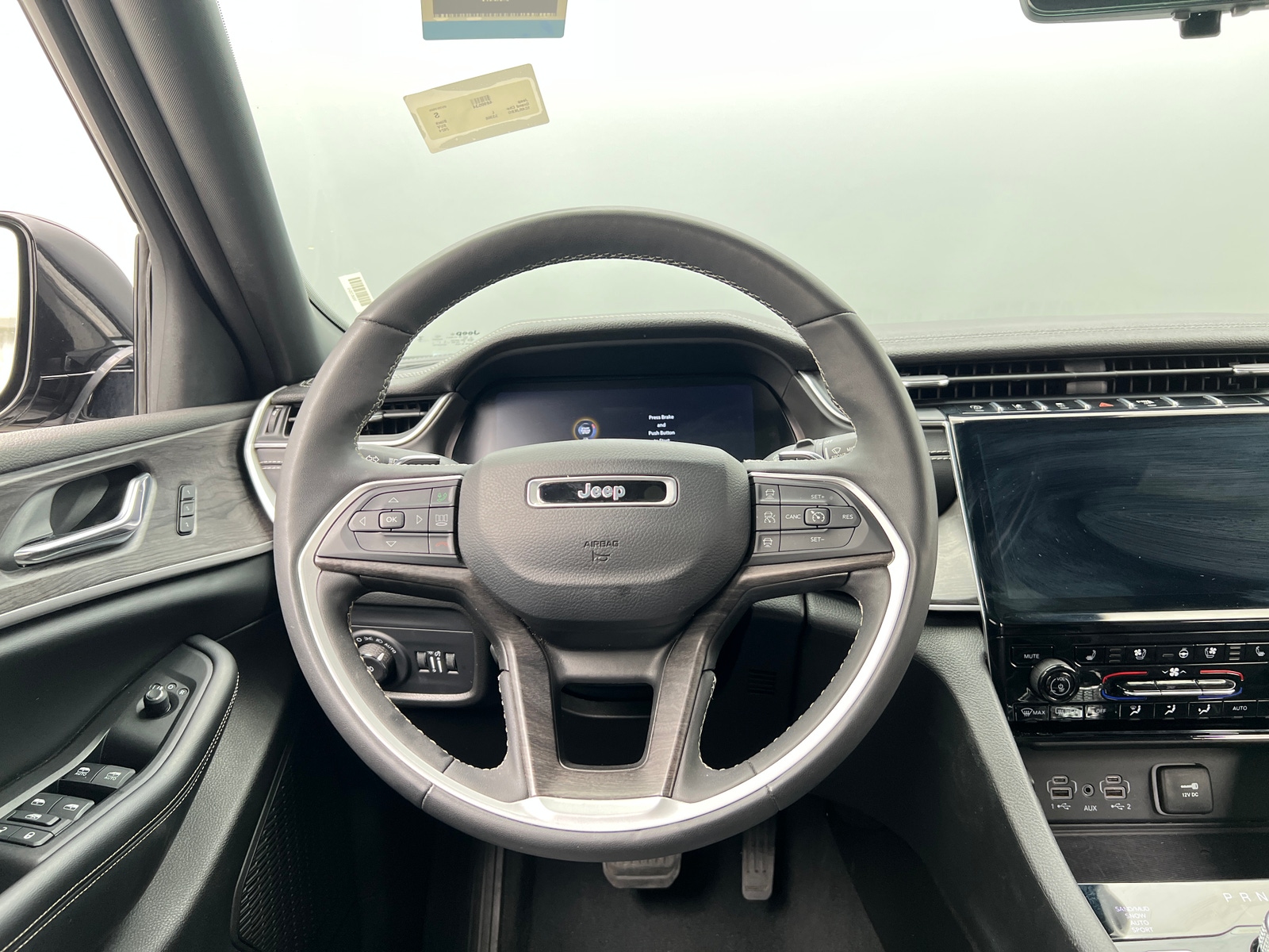 Thumbnail: 2024 Jeep Grand Cherokee L - 4