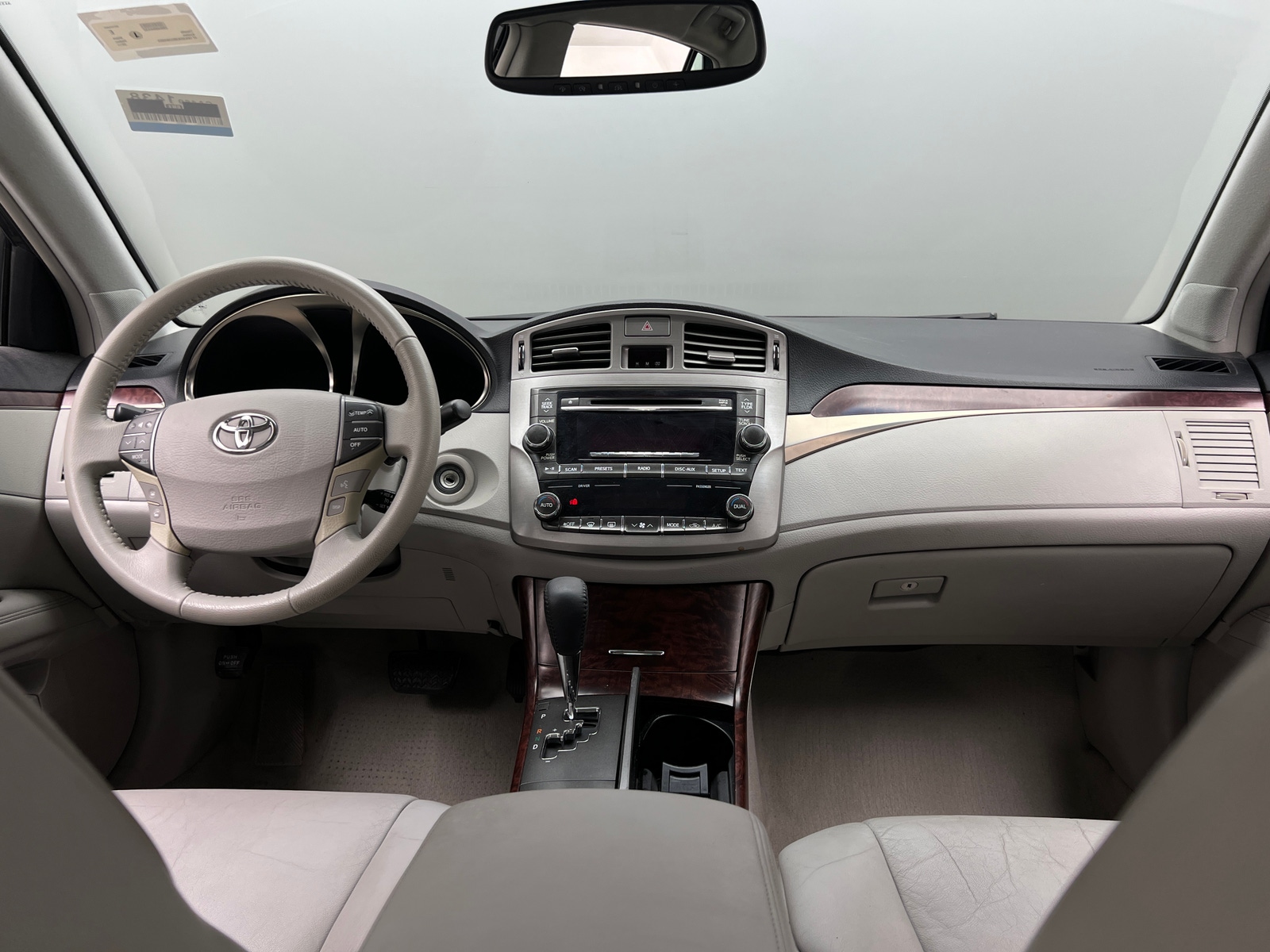 Thumbnail: 2011 Toyota Avalon - 2