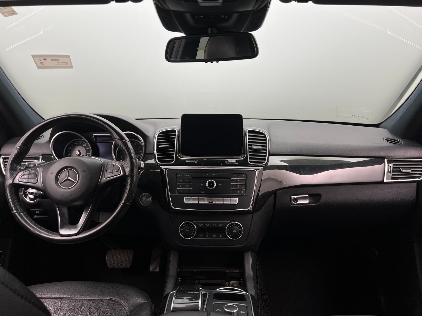 Thumbnail: 2017 Mercedes-Benz GLE - 2