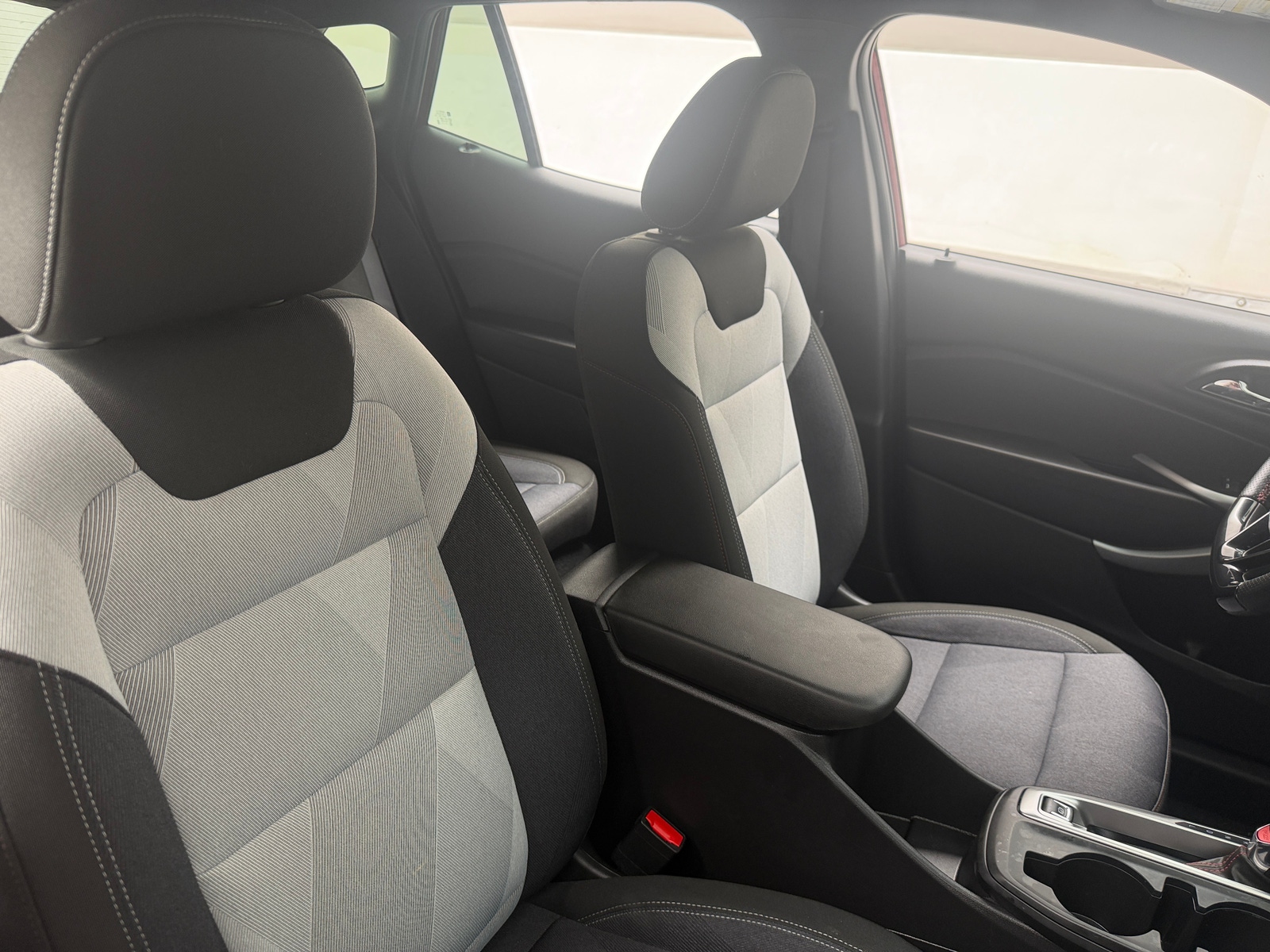 Thumbnail: 2025 Chevrolet Trax - 2