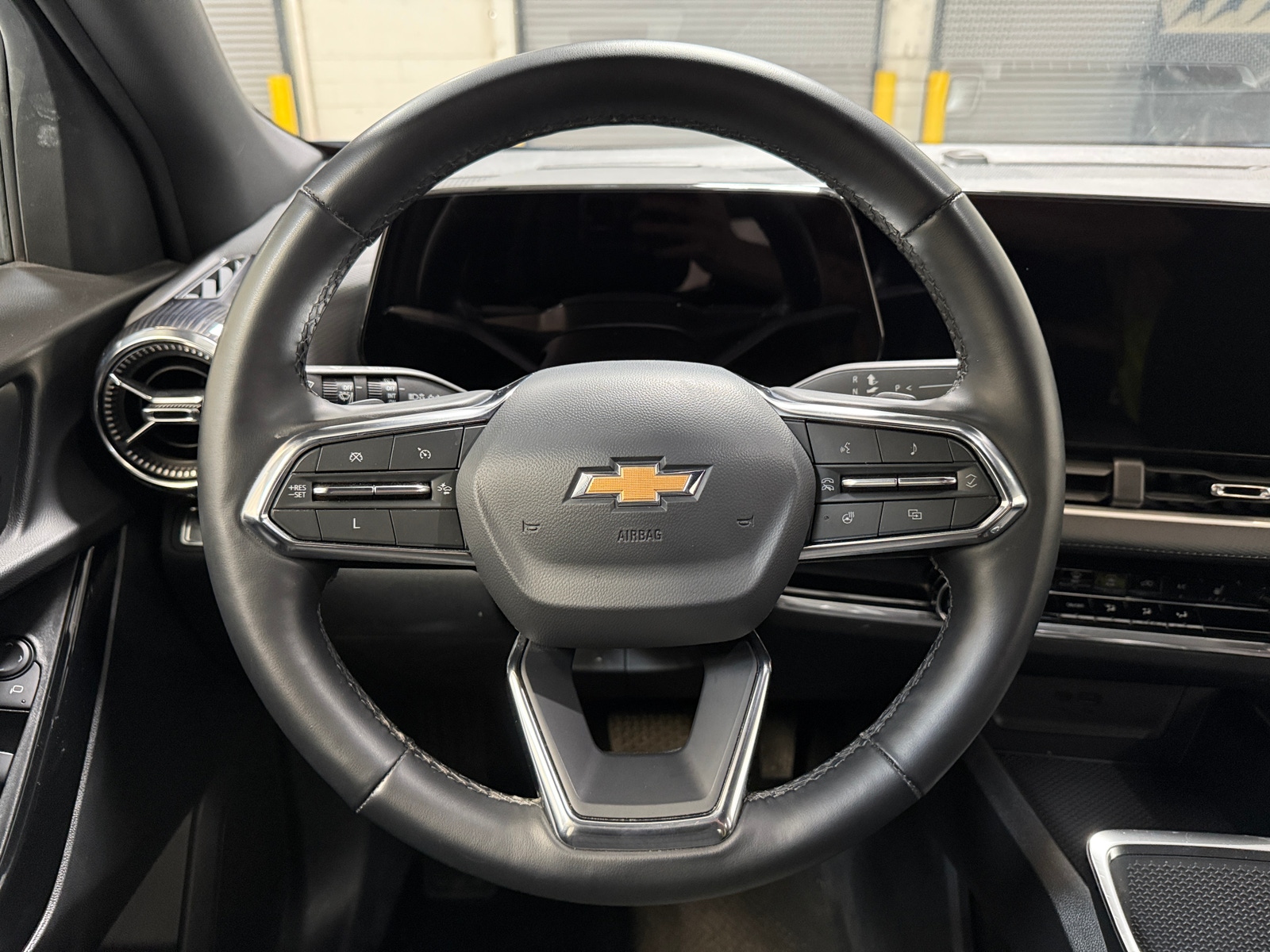 Thumbnail: 2025 Chevrolet Equinox - 5