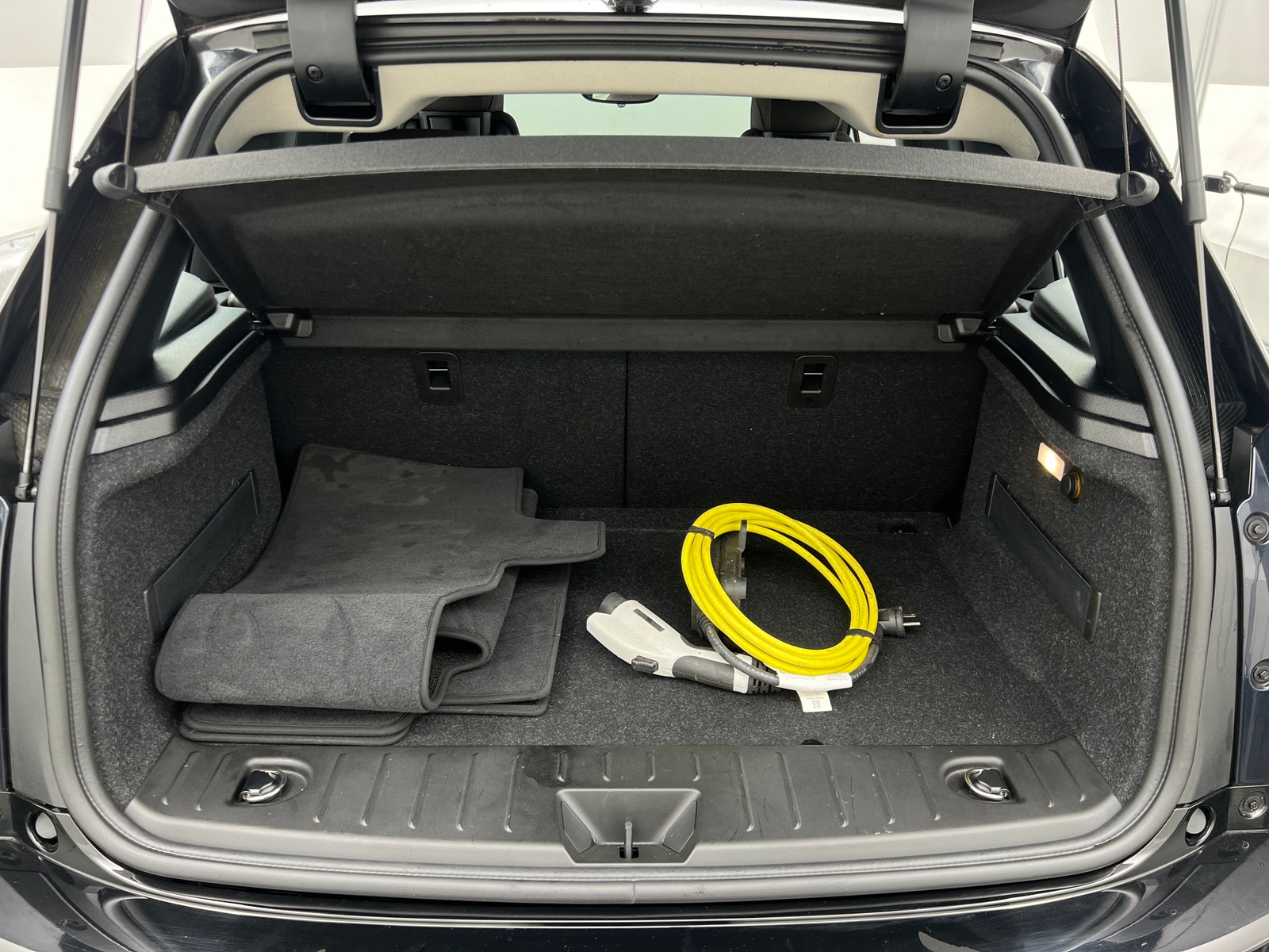 Thumbnail: 2021 BMW i3 - 7