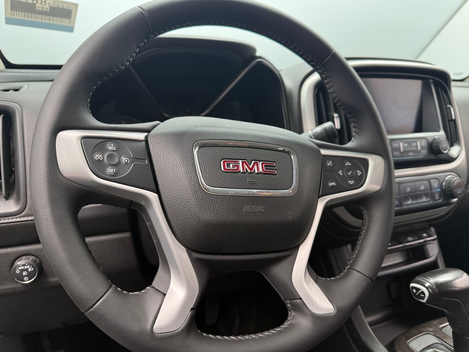 Thumbnail: 2018 GMC Canyon - 5