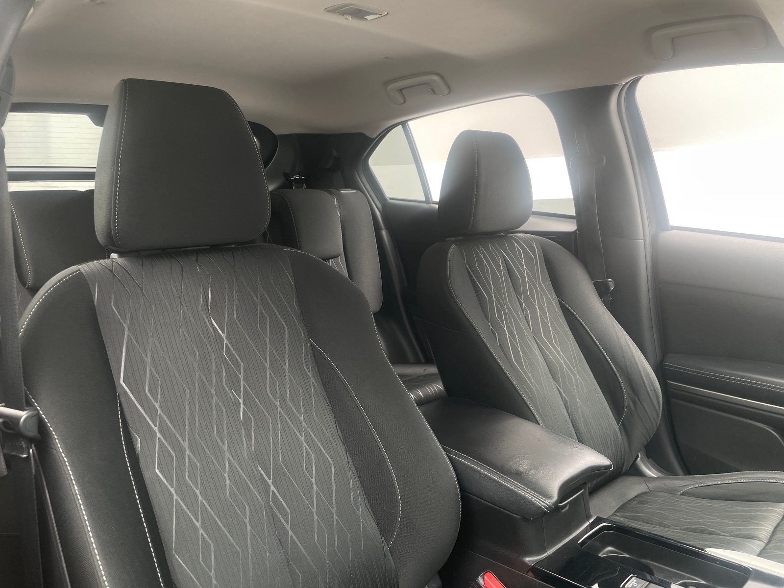 Thumbnail: 2020 Mitsubishi Eclipse Cross - 2