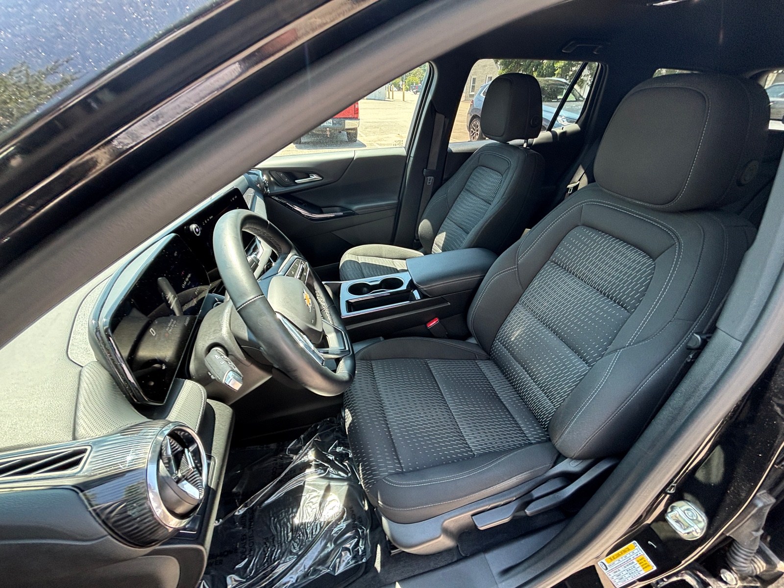 Thumbnail: 2025 Chevrolet Equinox - 2
