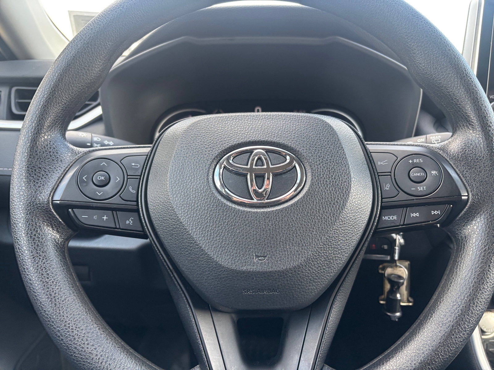 Thumbnail: 2025 Toyota RAV4 - 4