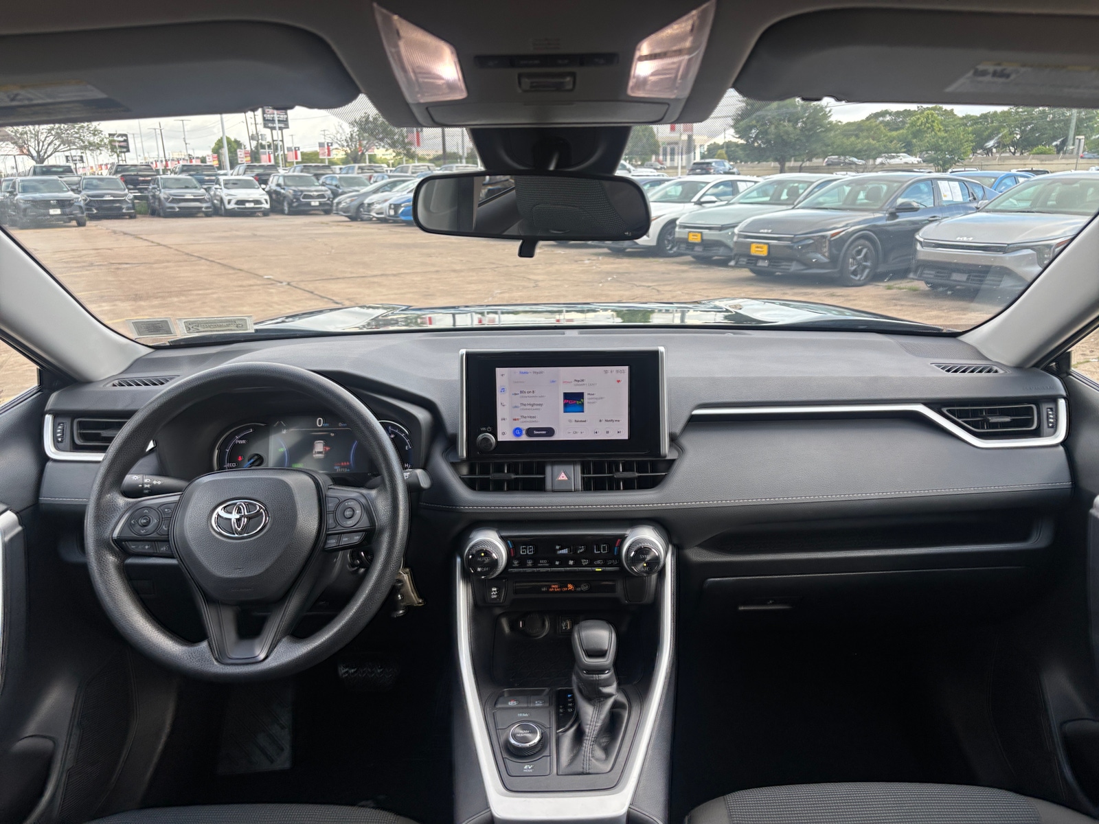 Thumbnail: 2025 Toyota RAV4 - 2