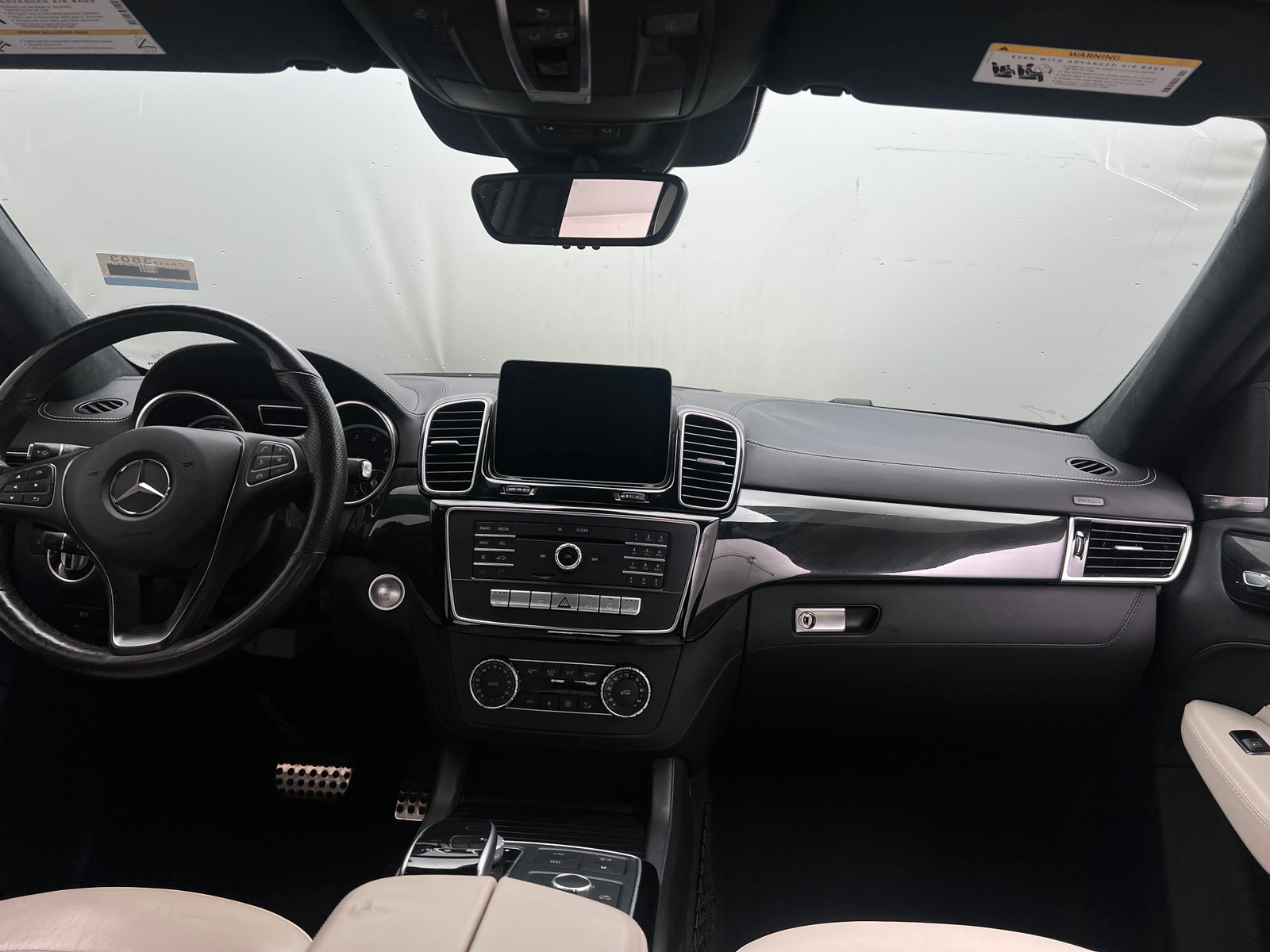 Thumbnail: 2017 Mercedes-Benz GLE - 2