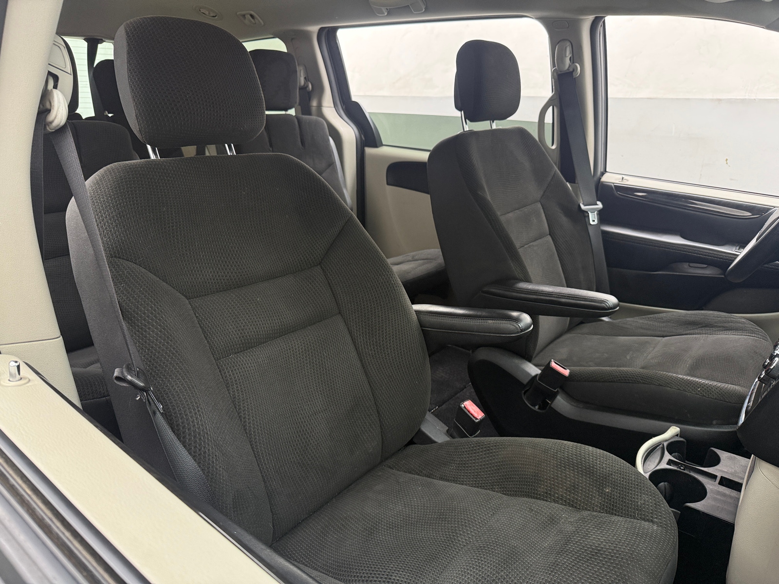 Thumbnail: 2018 Dodge Grand Caravan - 2