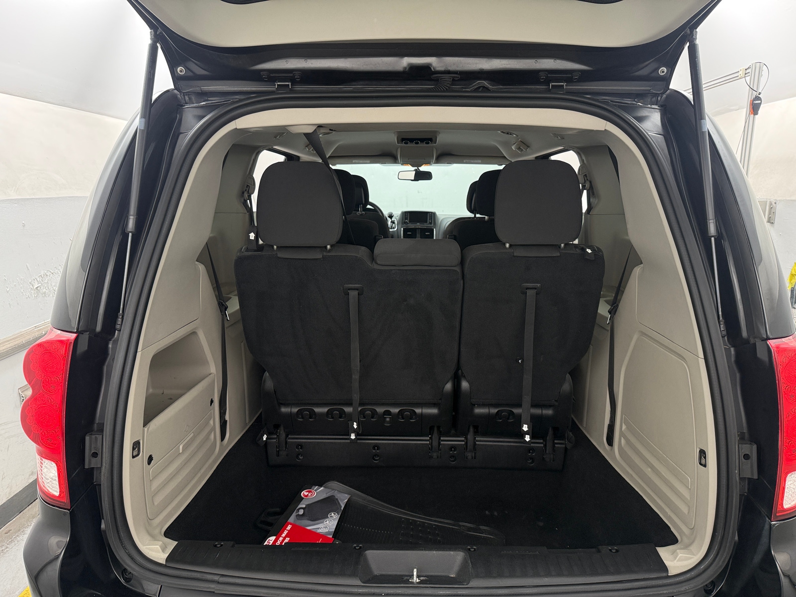 Thumbnail: 2018 Dodge Grand Caravan - 7