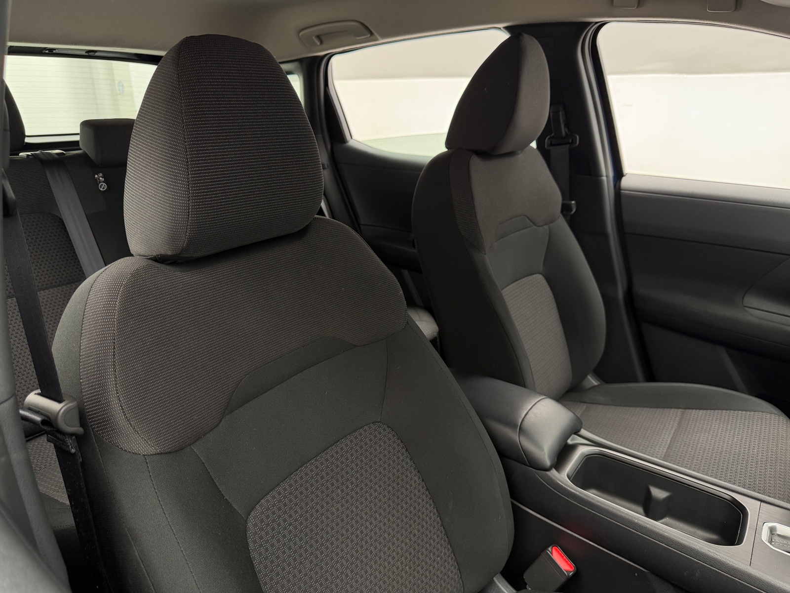 Thumbnail: 2025 Nissan Kicks - 2