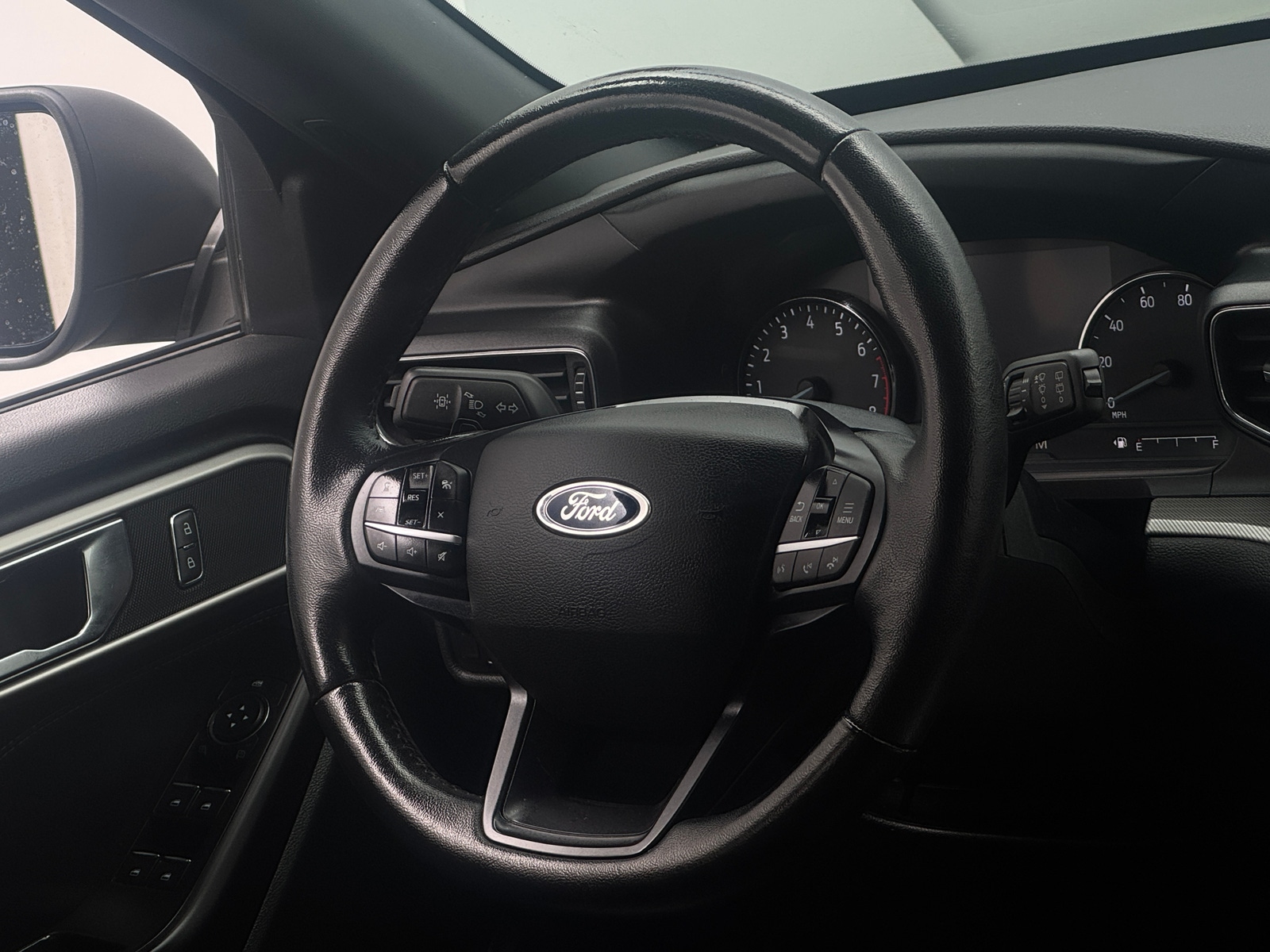 Thumbnail: 2020 Ford Explorer - 5