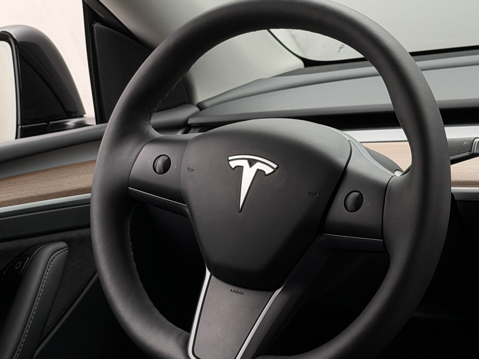 Thumbnail: 2024 Tesla Model Y - 4