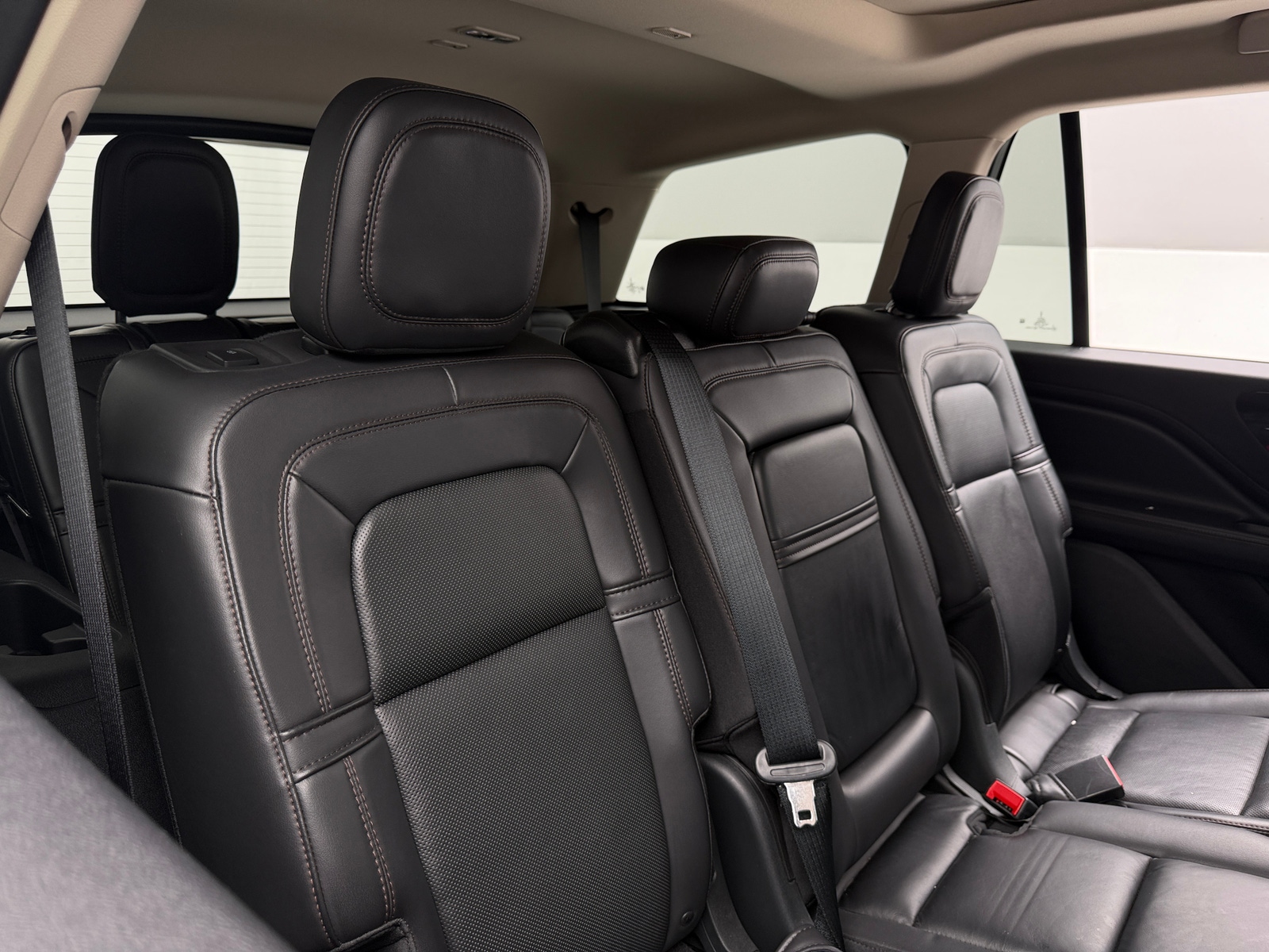 Thumbnail: 2021 Lincoln Aviator - 5