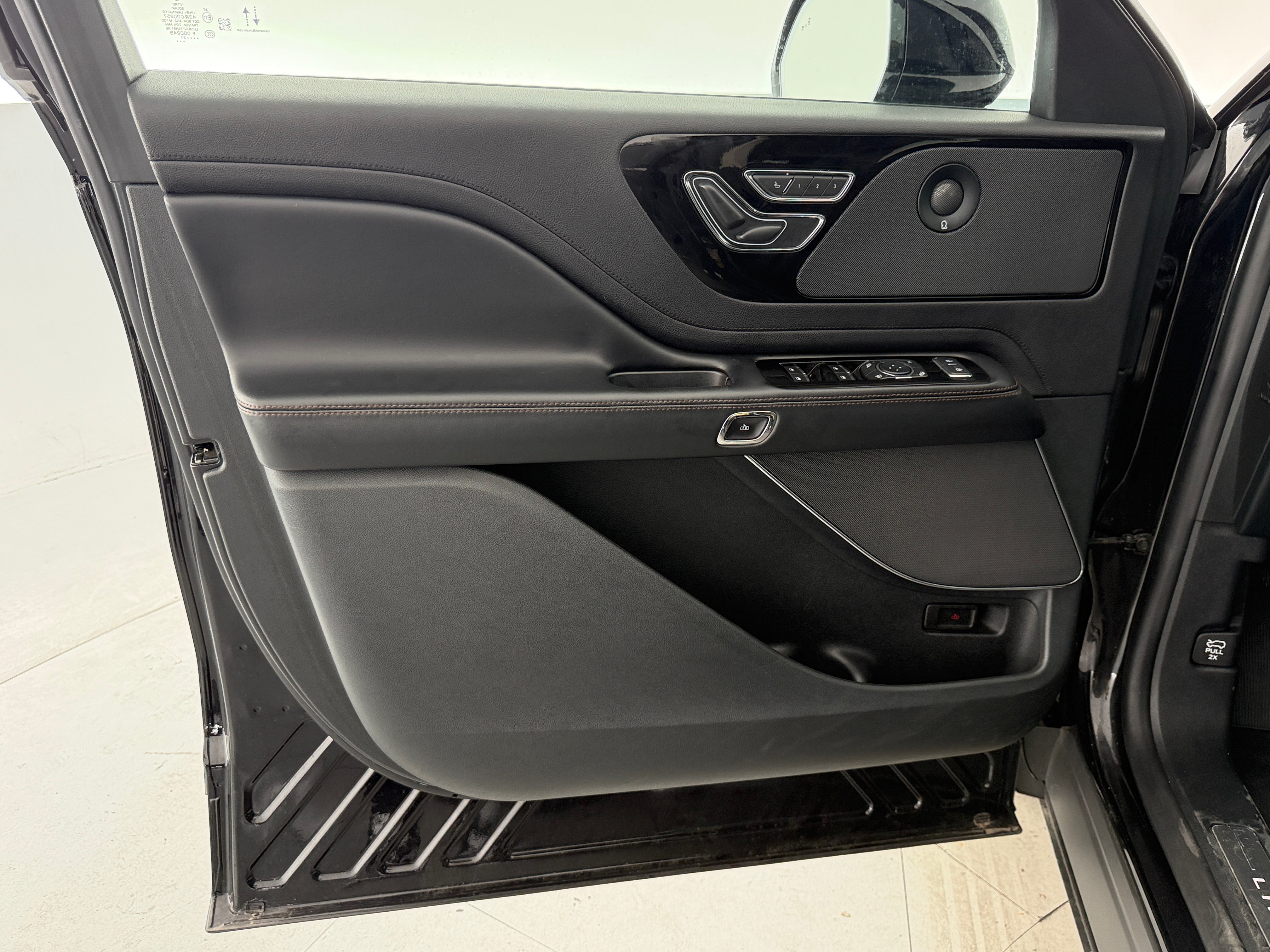 5LM5J7XC9MGL17065