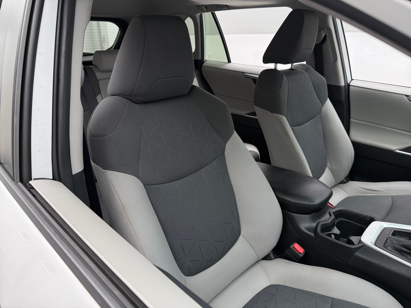 Thumbnail: 2019 Toyota RAV4 - 2