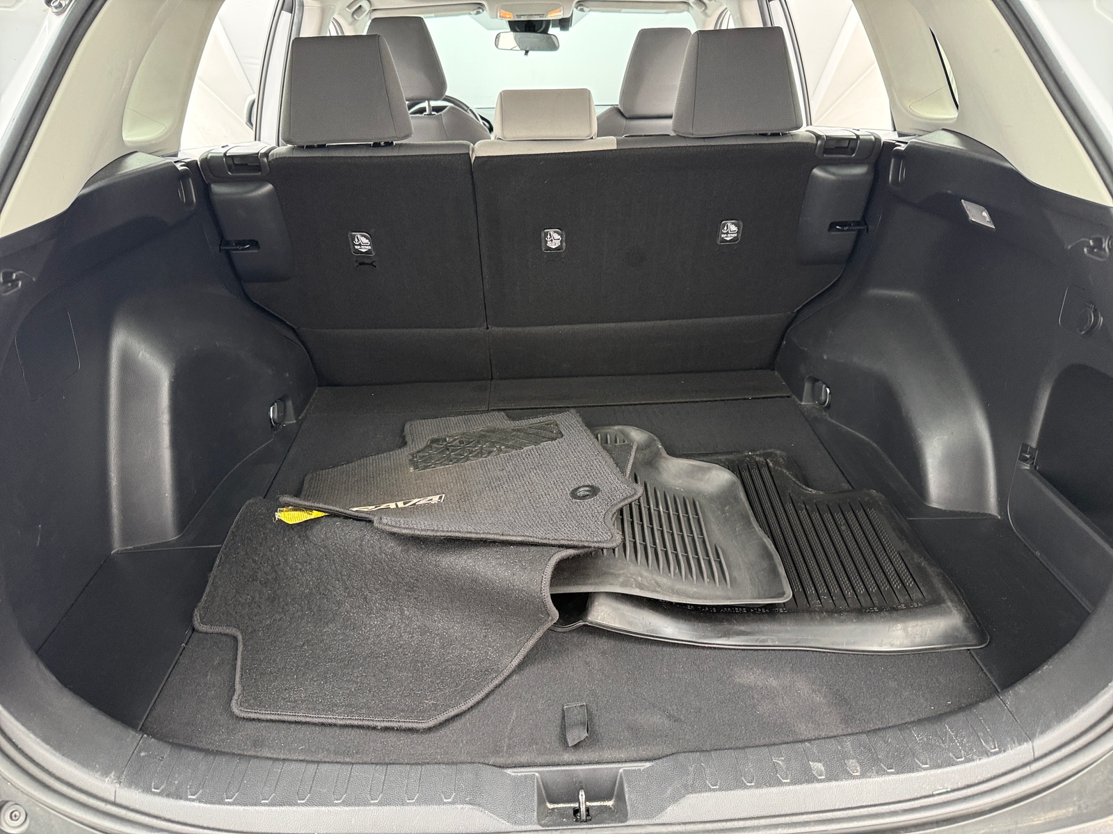 Thumbnail: 2019 Toyota RAV4 - 7