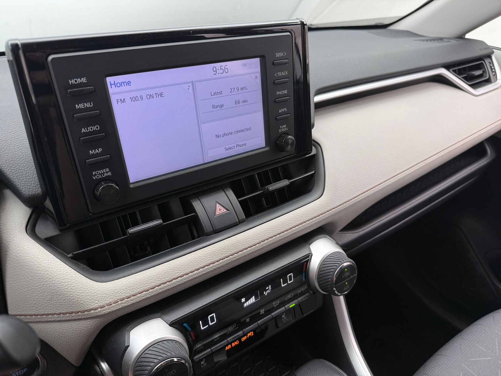 Thumbnail: 2019 Toyota RAV4 - 4