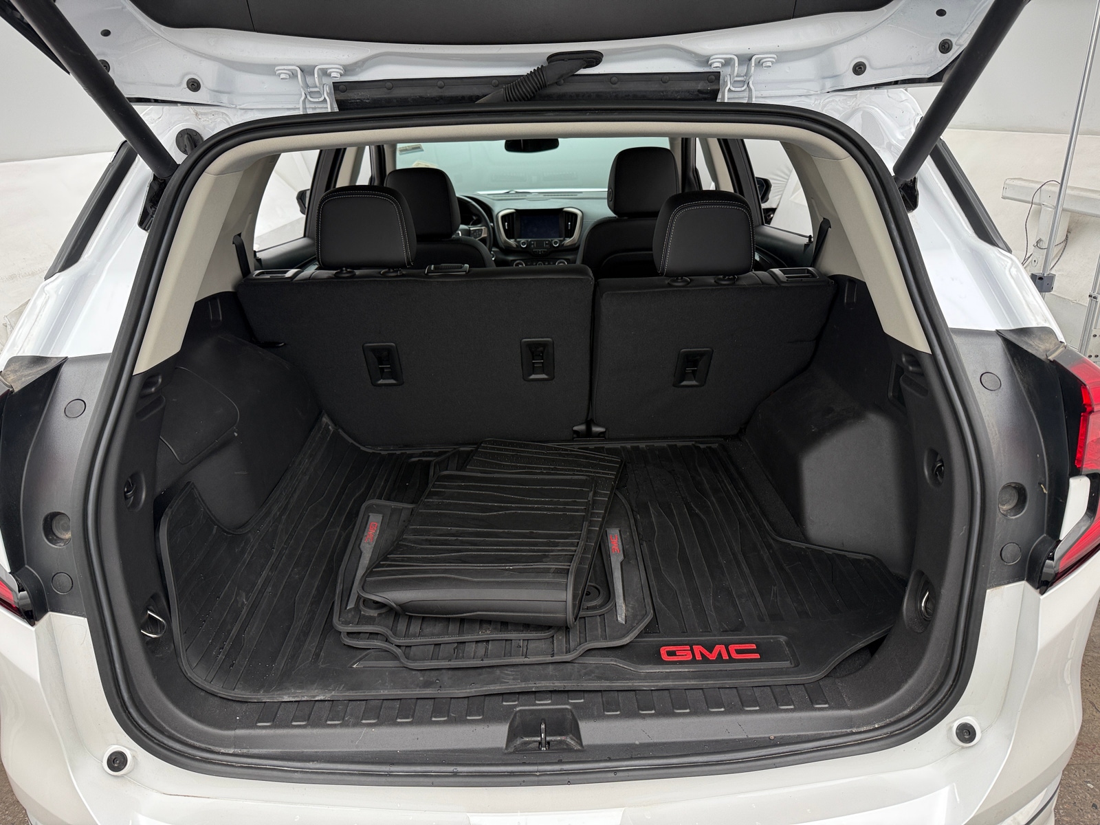 Thumbnail: 2024 GMC Terrain - 6