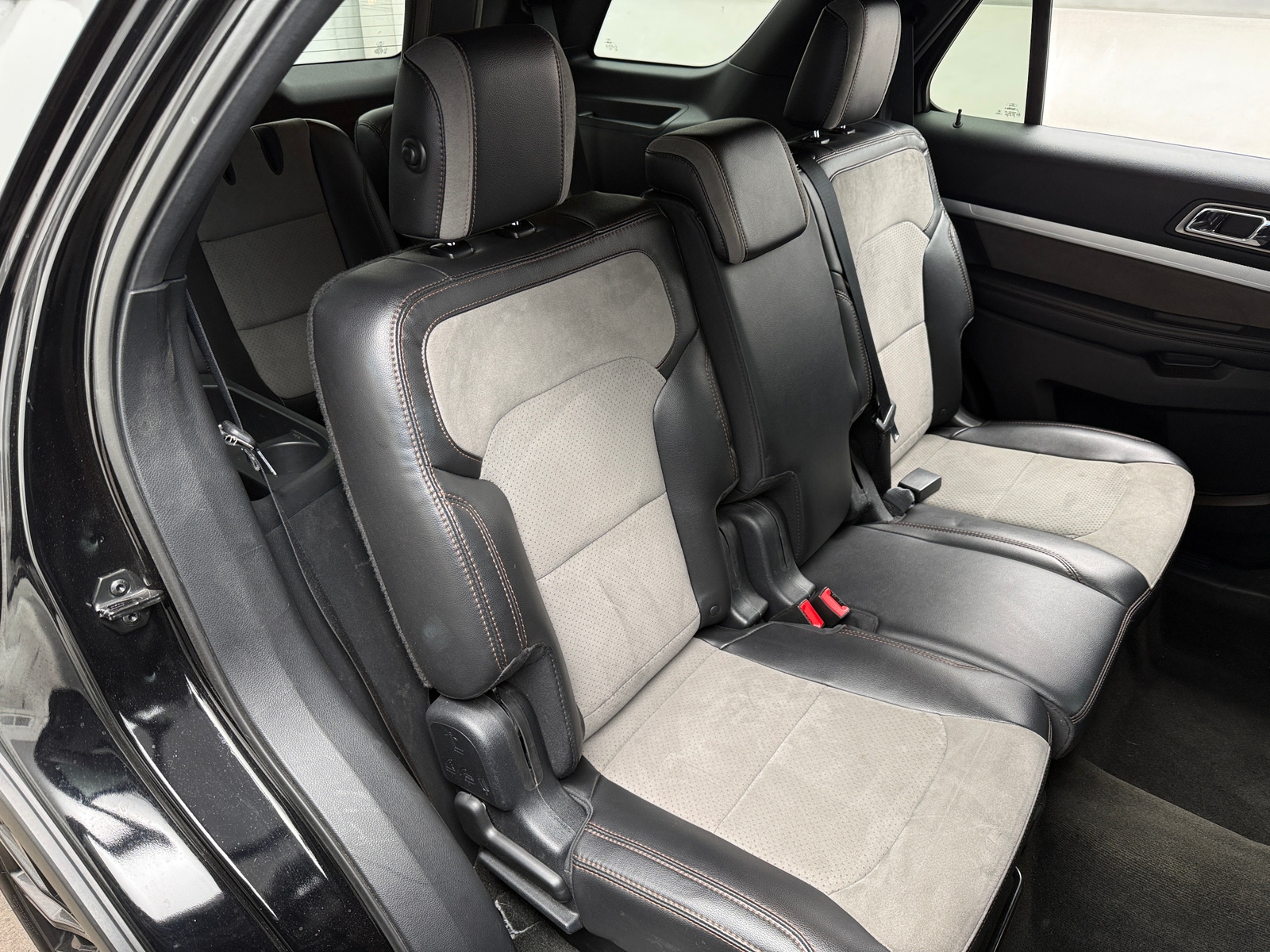 Thumbnail: 2017 Ford Explorer - 5