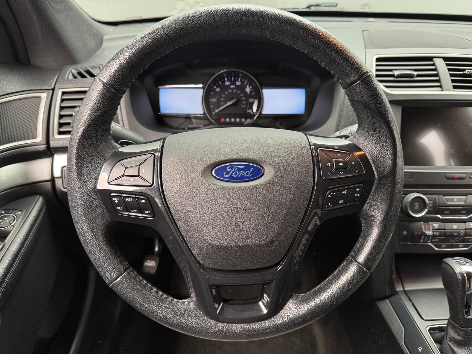 Thumbnail: 2017 Ford Explorer - 4