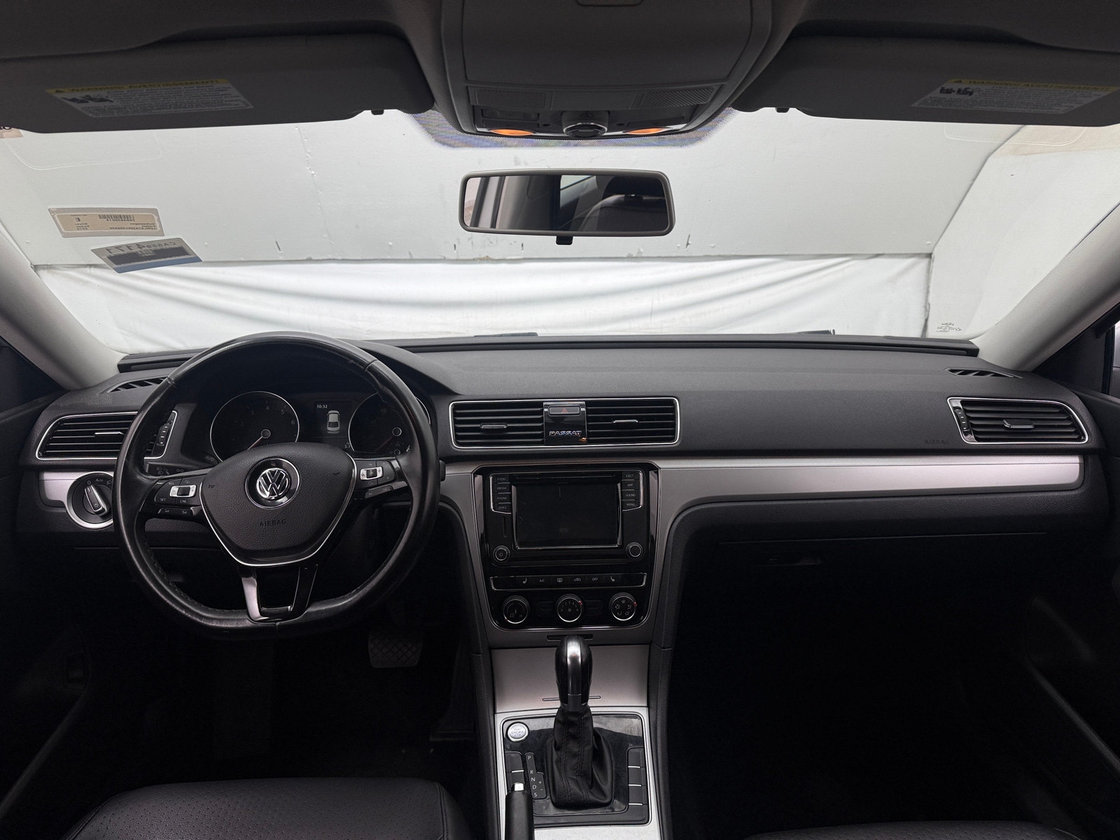 Thumbnail: 2019 Volkswagen Passat - 2