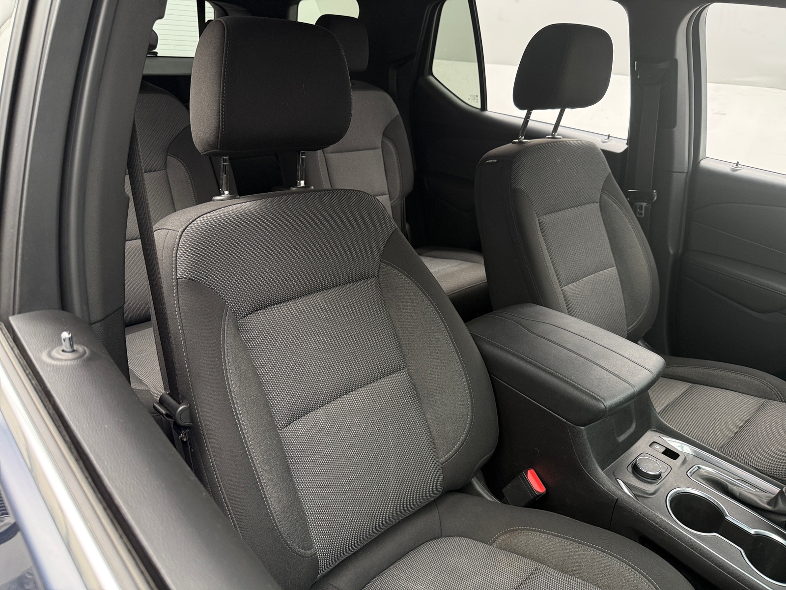 Thumbnail: 2022 Chevrolet Traverse - 2