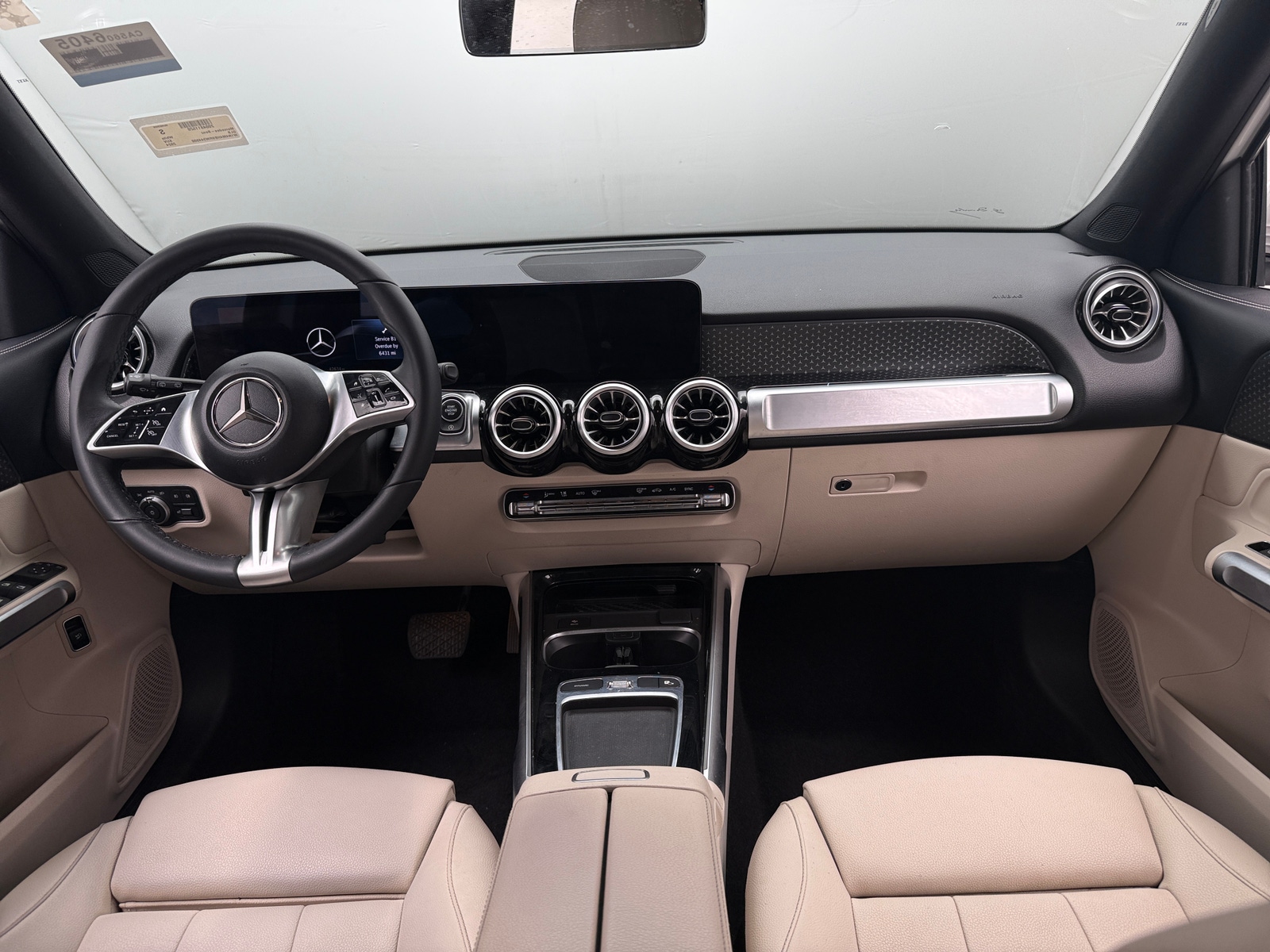 Thumbnail: 2024 Mercedes-Benz GLB - 2