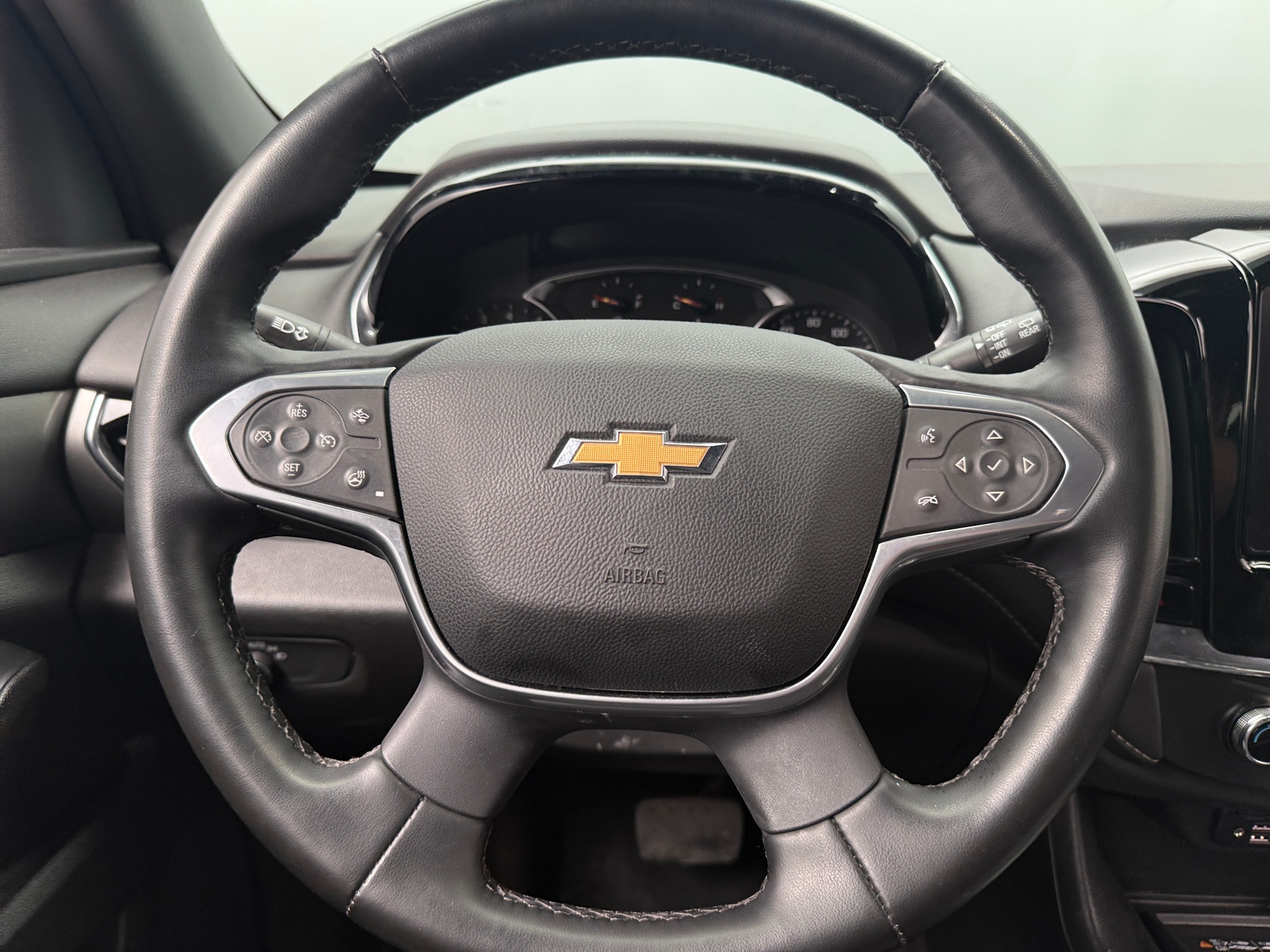 Thumbnail: 2023 Chevrolet Traverse - 4
