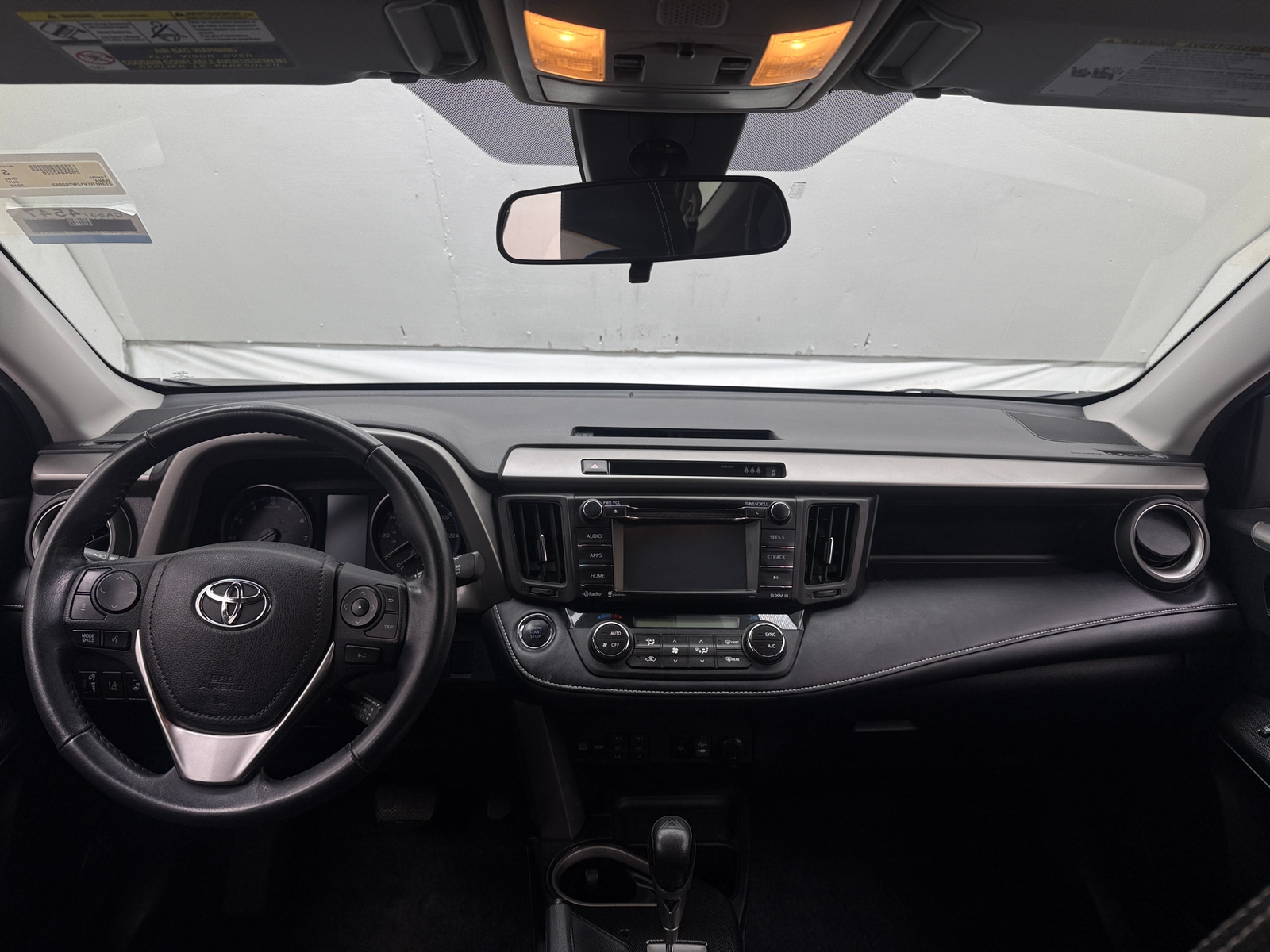 Thumbnail: 2018 Toyota RAV4 - 3