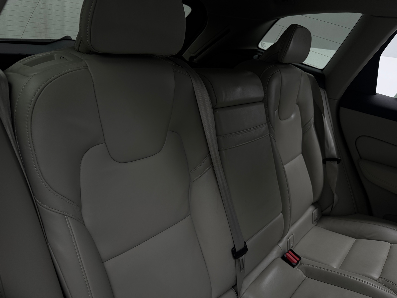 Thumbnail: 2021 Volvo XC60 - 5