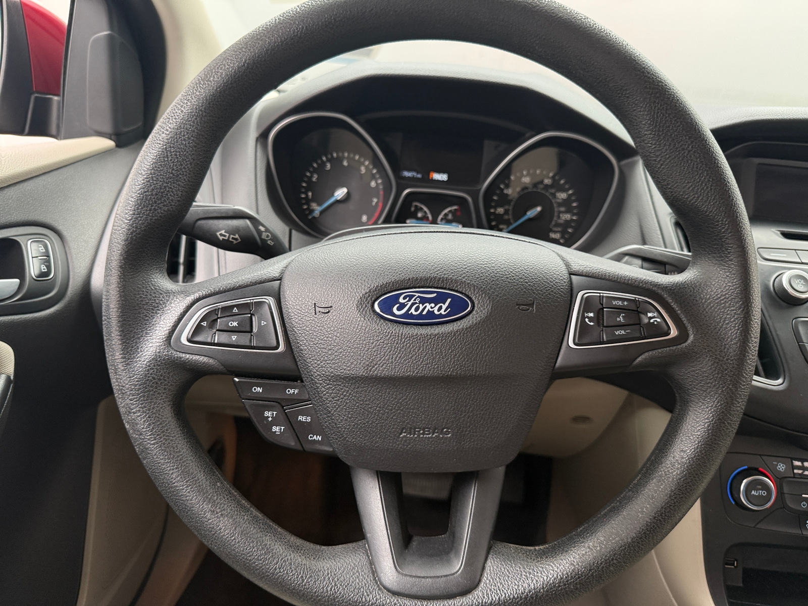 Thumbnail: 2017 Ford Focus - 5